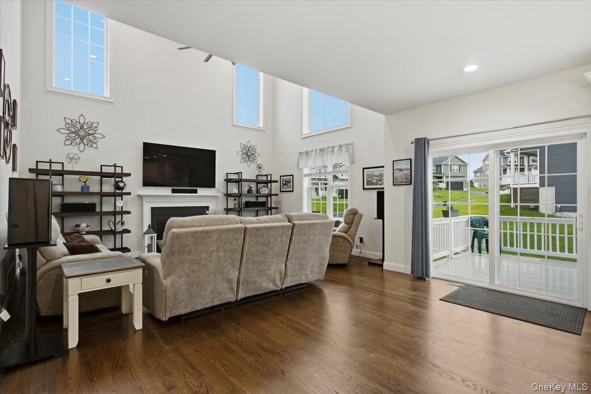 16 Kensington Lane Property Photo 25