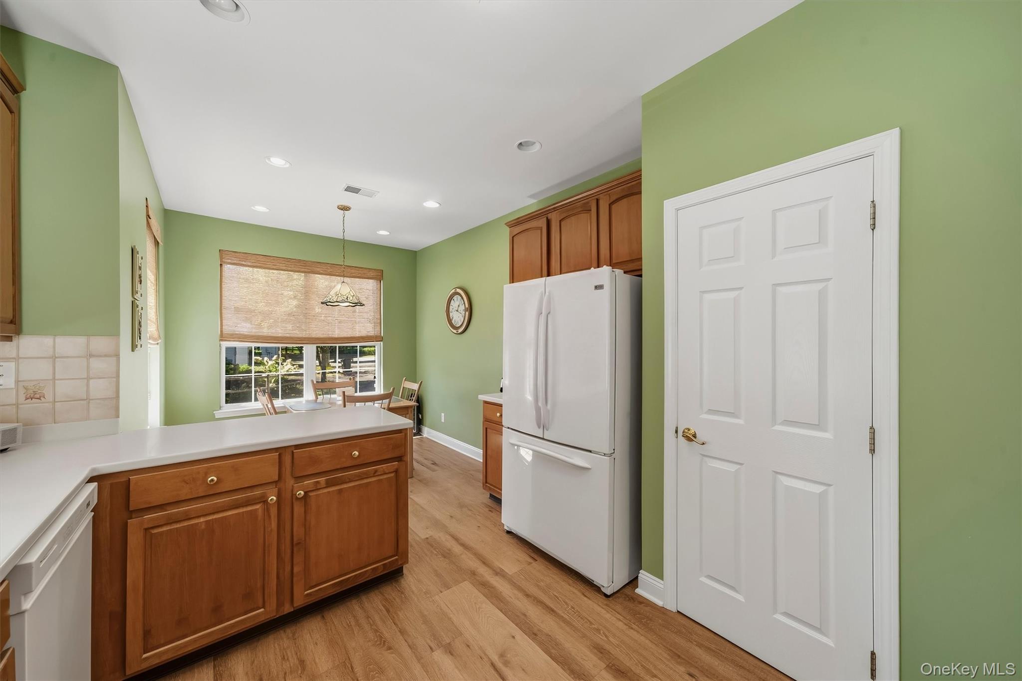 10 Willow Court Property Photo 13