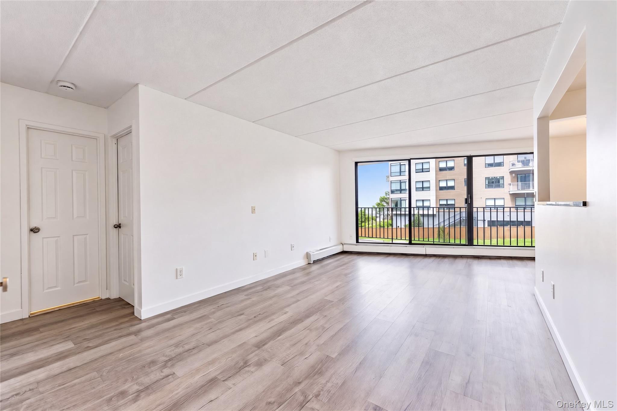 1155 Warburton Avenue 2a Property Photo 3