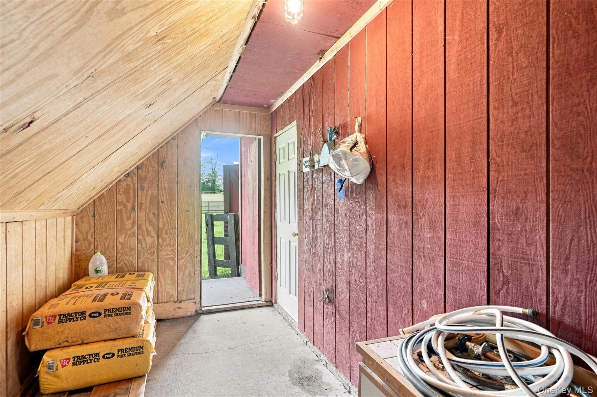 289 Pine Grove Road Property Photo 35
