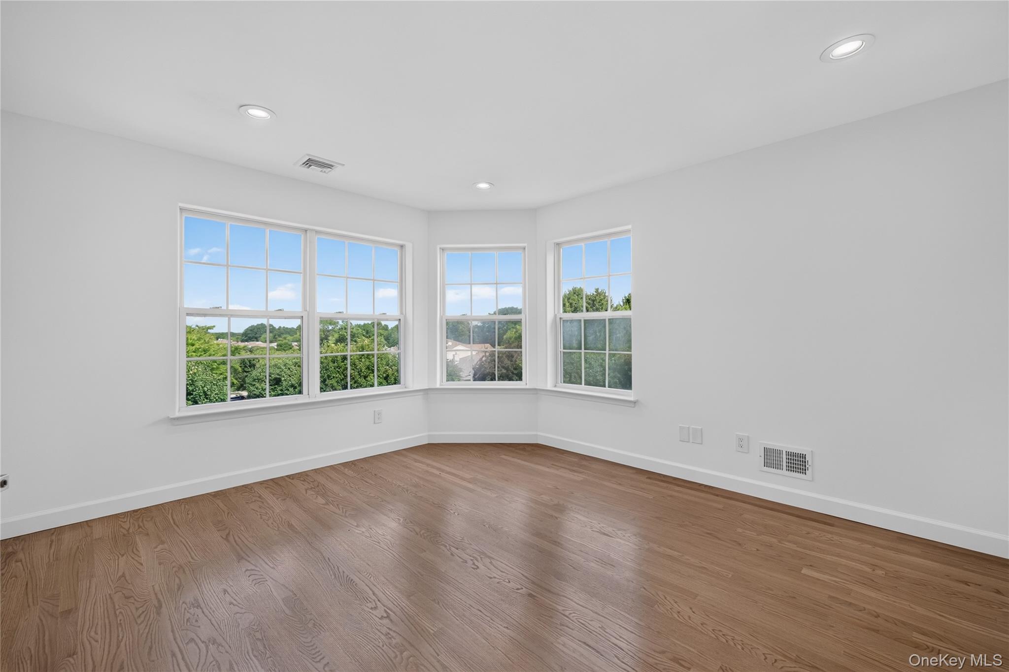 26 Hamlet Drive Property Photo 20