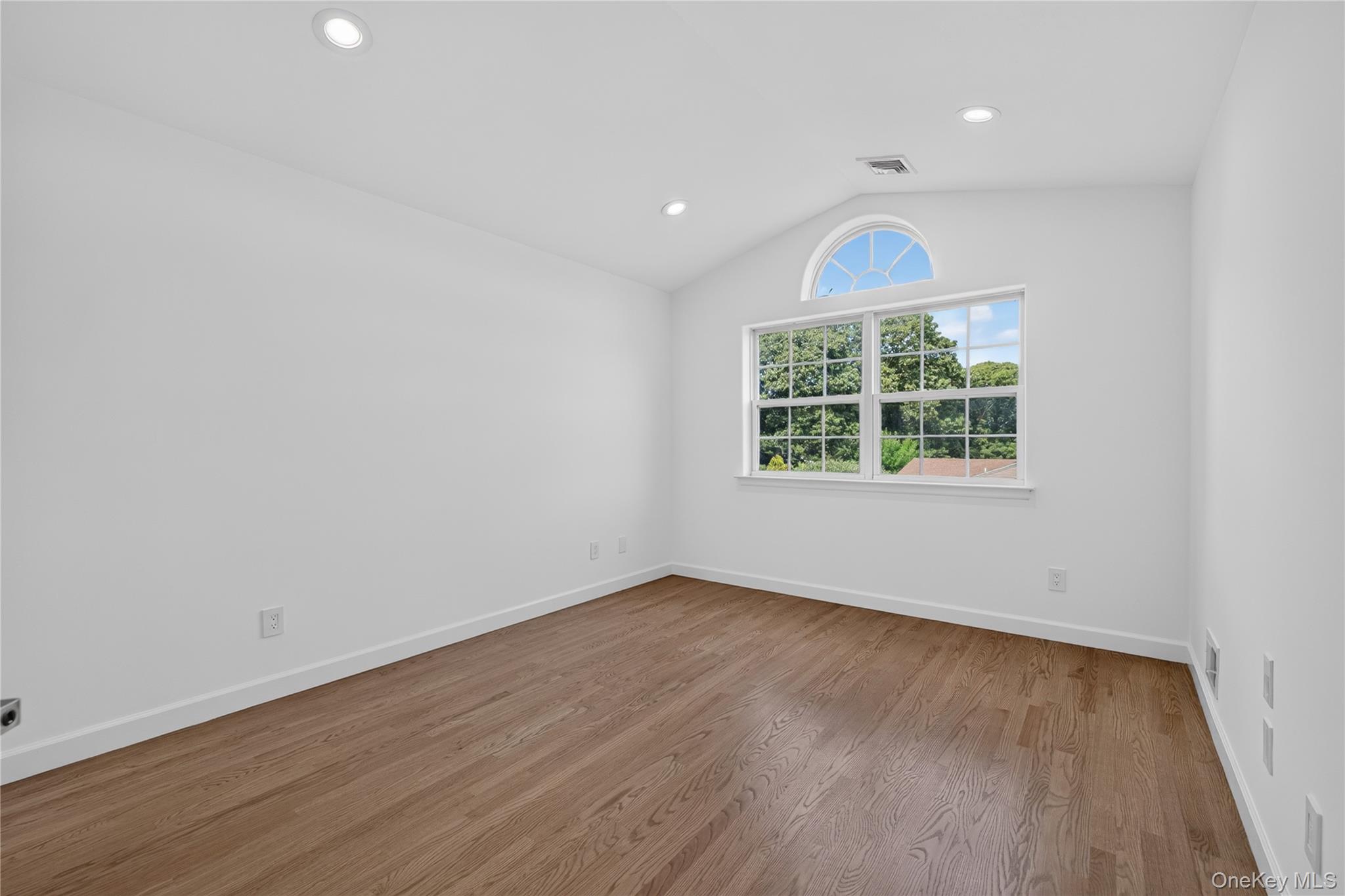 26 Hamlet Drive Property Photo 32