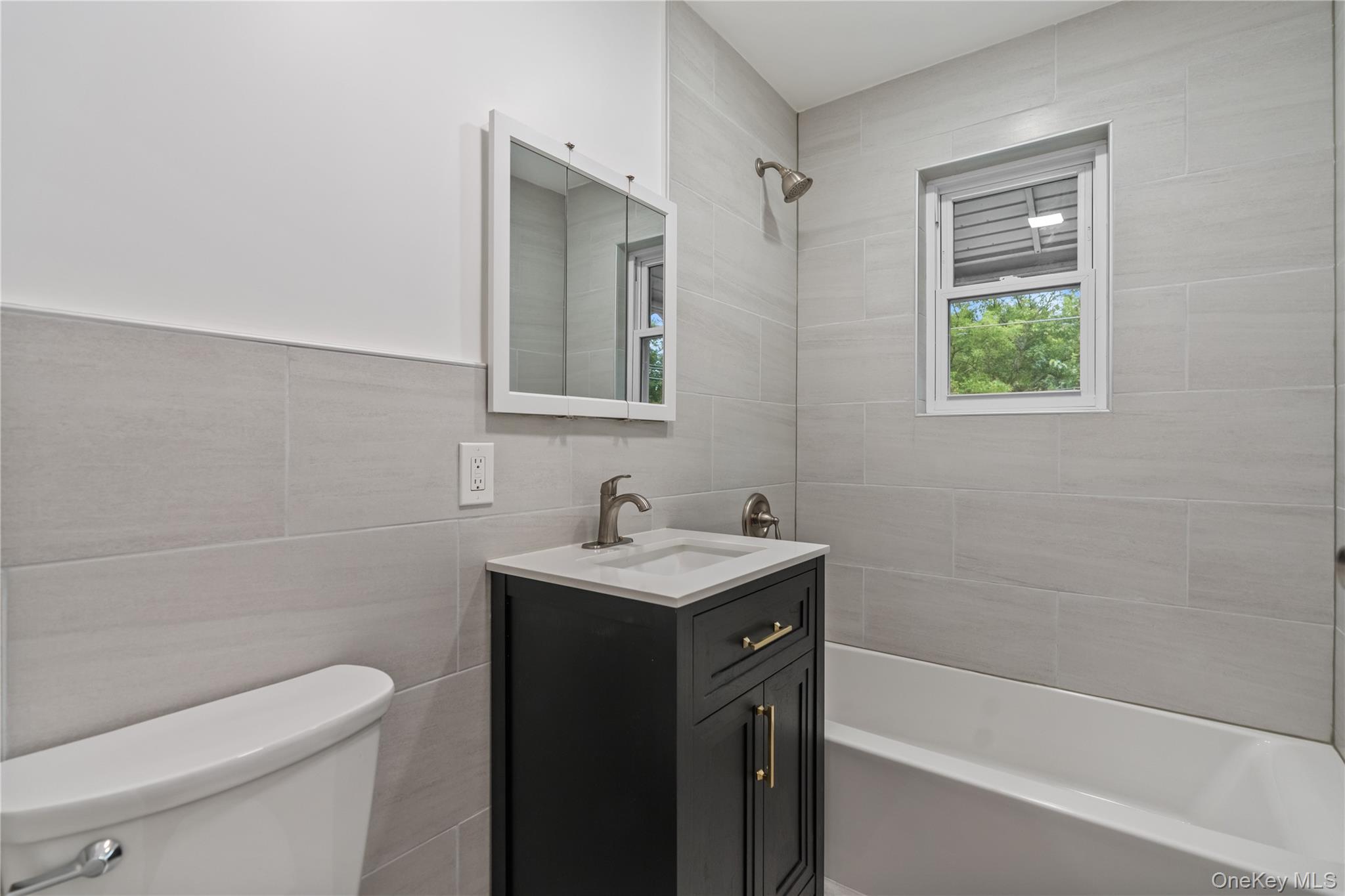 401 Olmstead Avenue 3 Property Photo 14