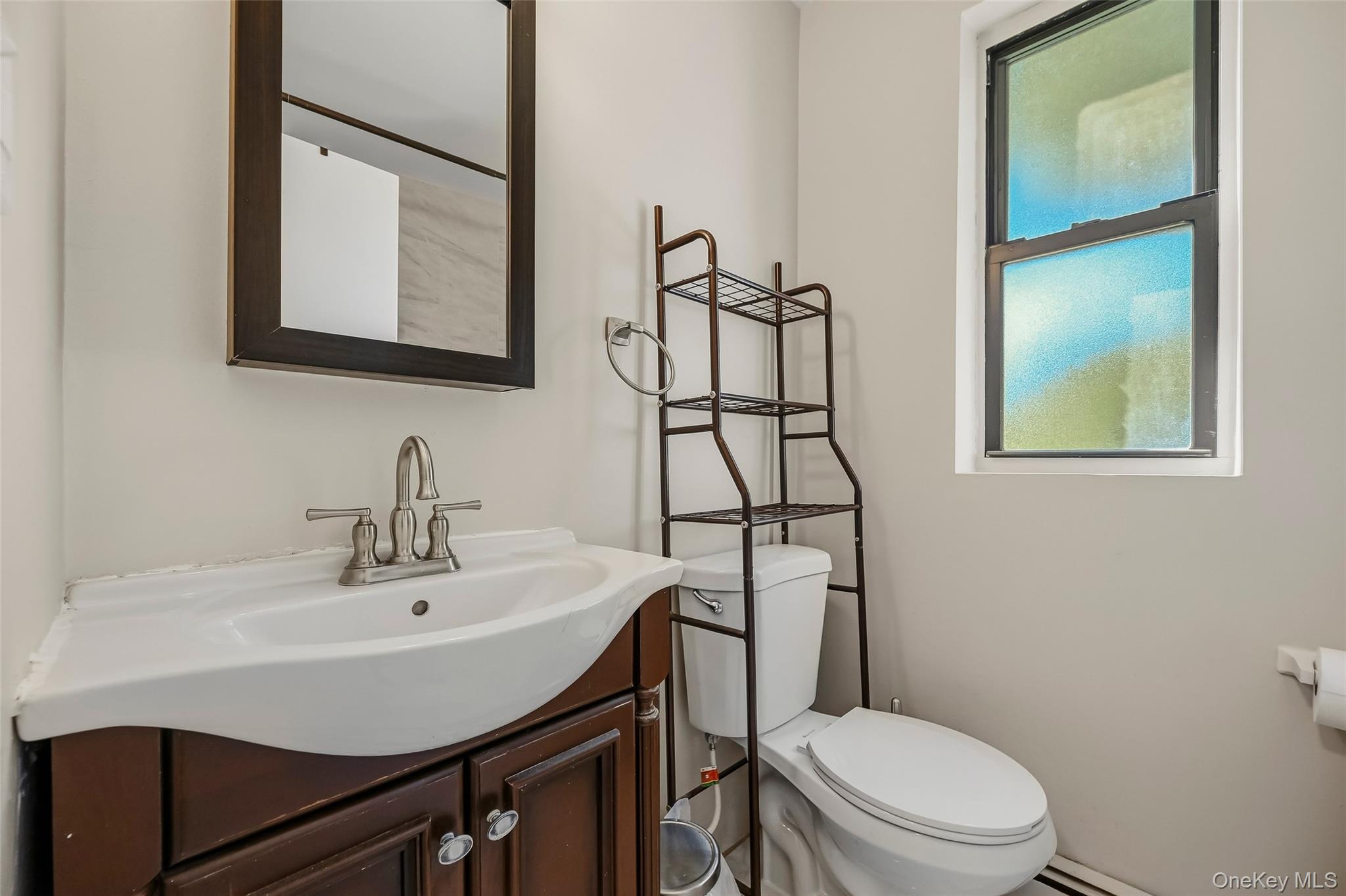 5 Oakdale Manor B20 Property Photo 11