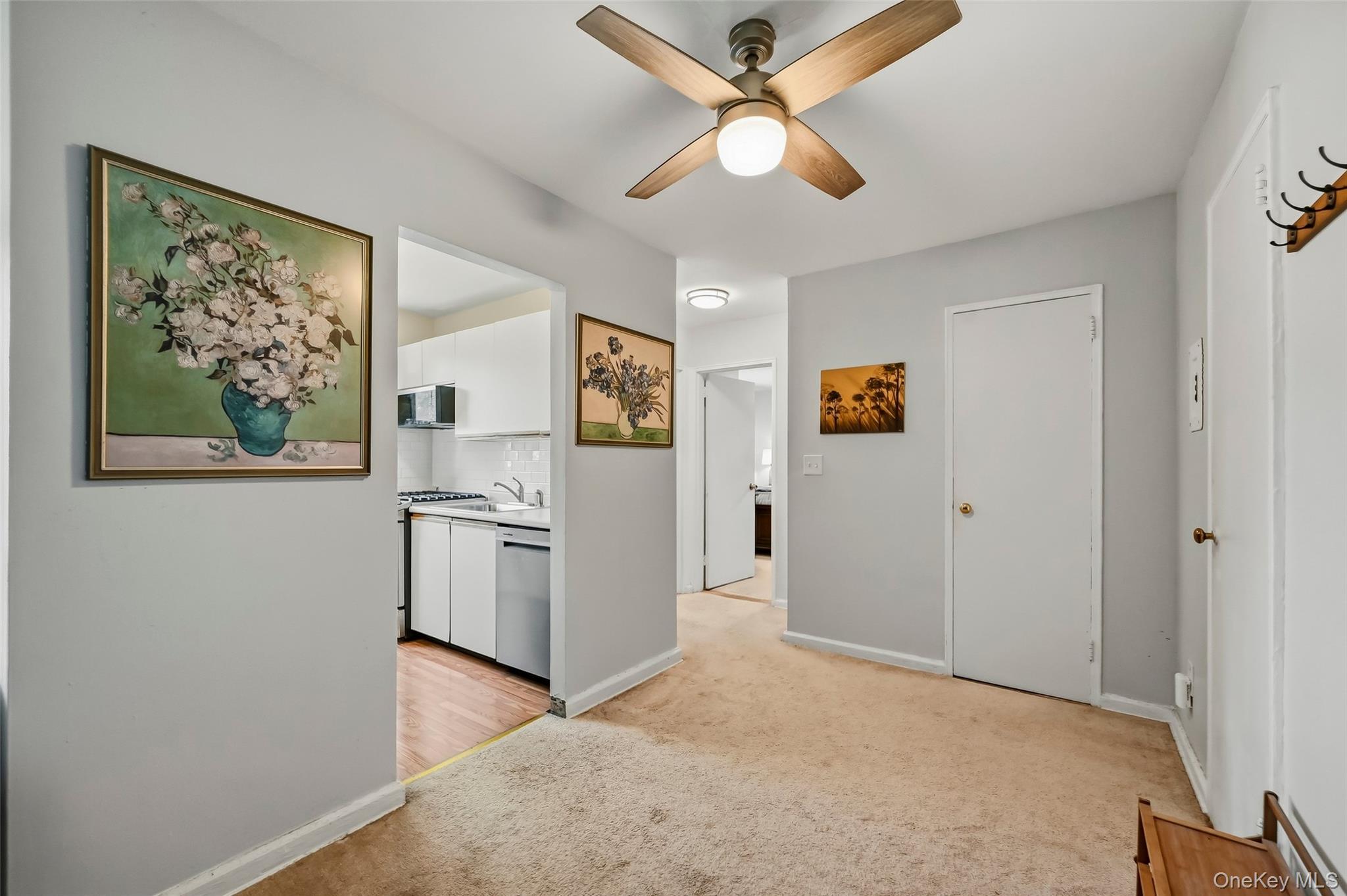 5 Oakdale Manor B20 Property Photo 13