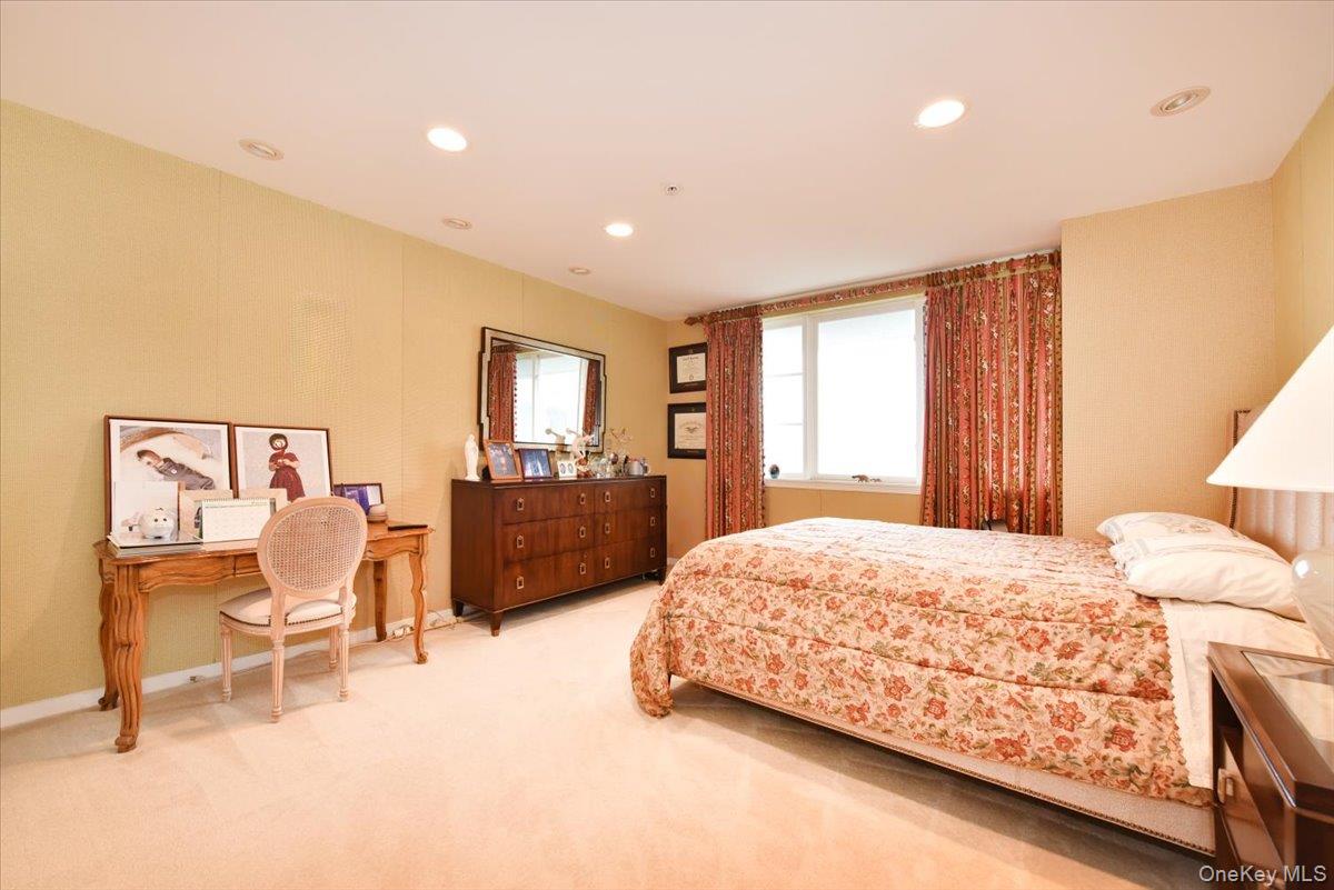 100 Harbor View Drive 630 Property Photo 14