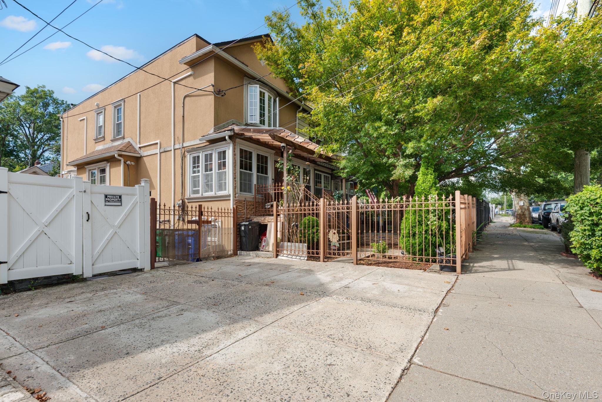 121-36 7th Avenue Property Photo 3