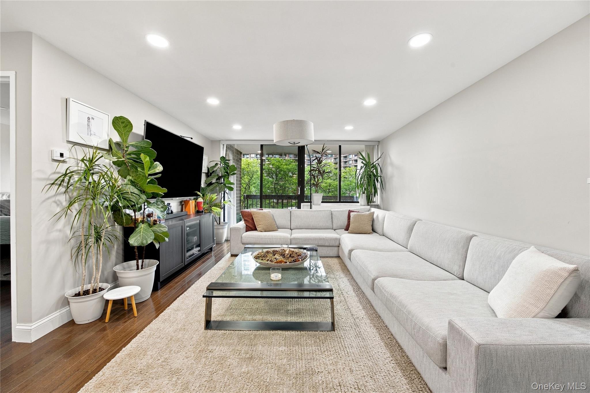1 Bay Club Drive 3e Property Photo 3