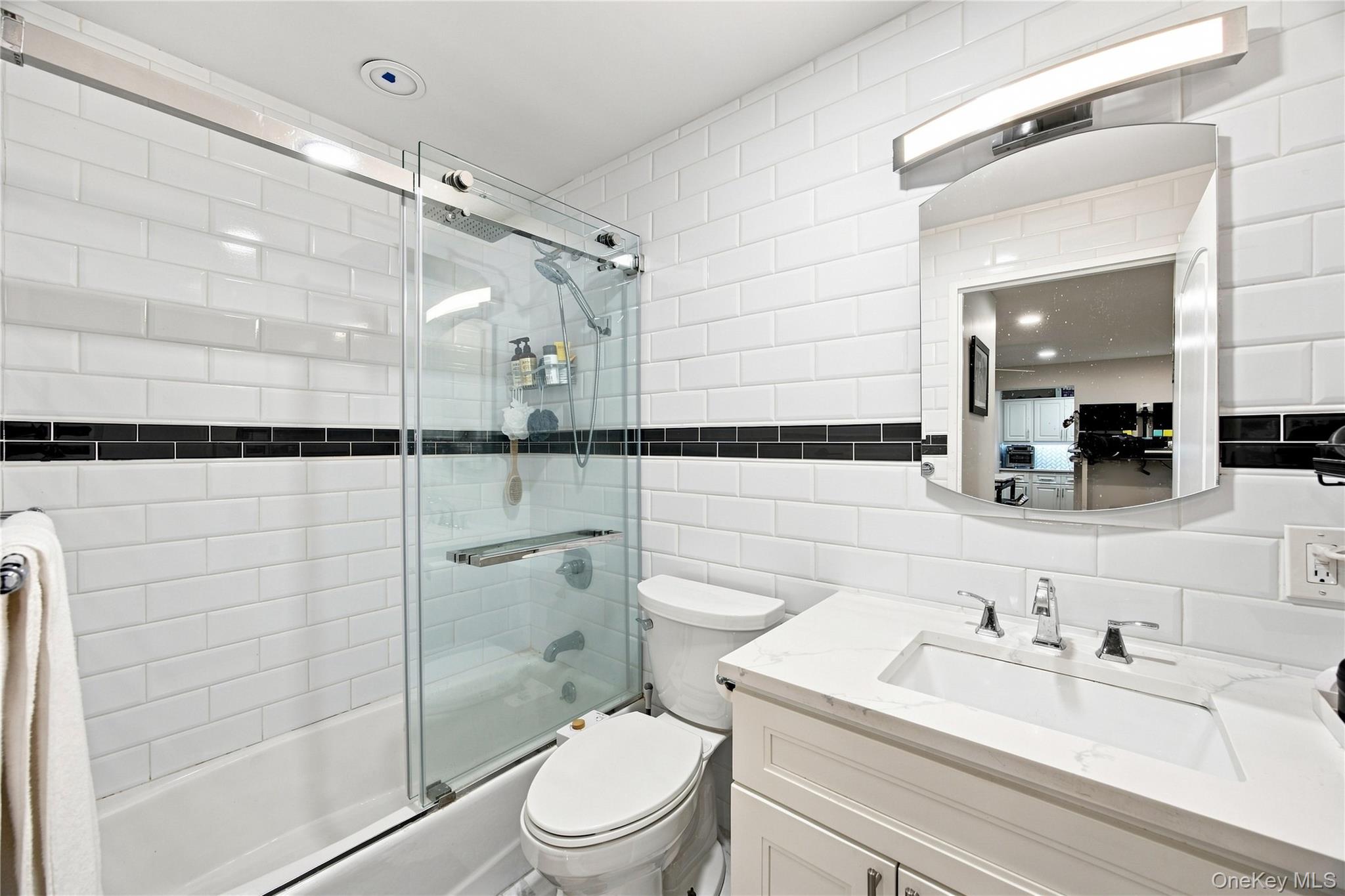 1 Bay Club Drive 3e Property Photo 10