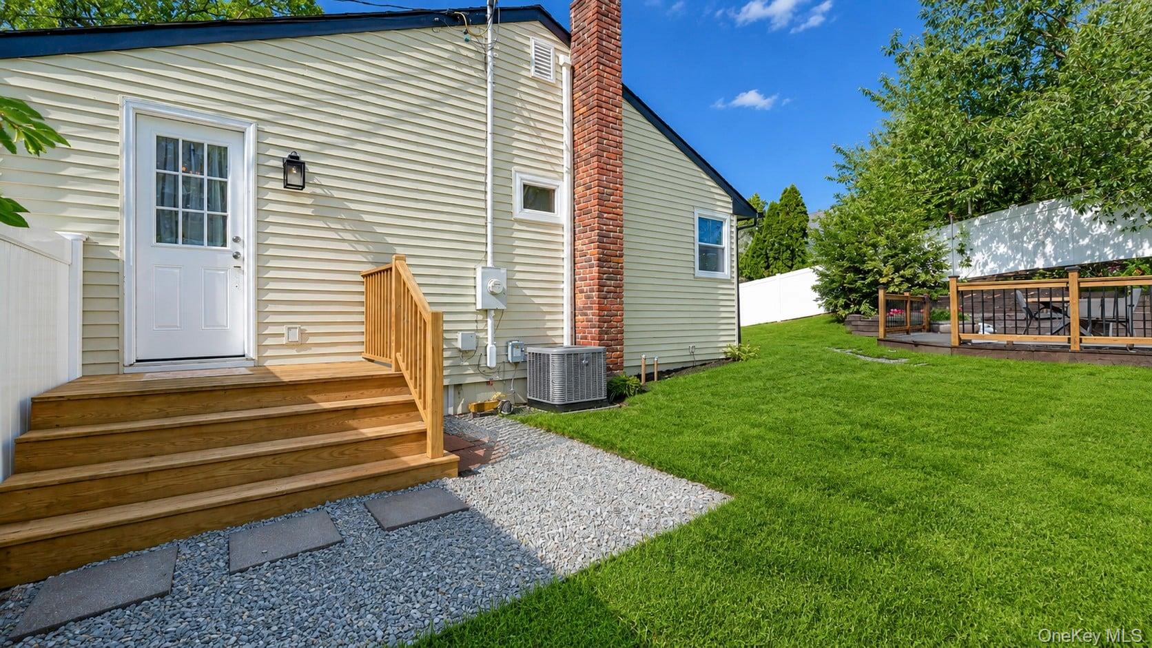 19 Hawthorne Road Property Photo 34