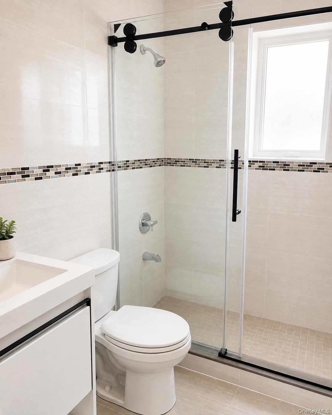 5647 136th Street Property Photo 3