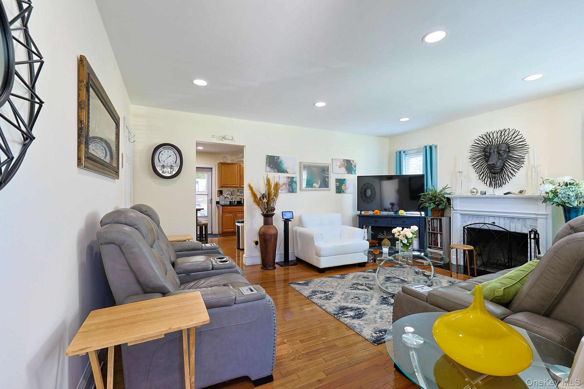 42 Streit Avenue Property Photo 4
