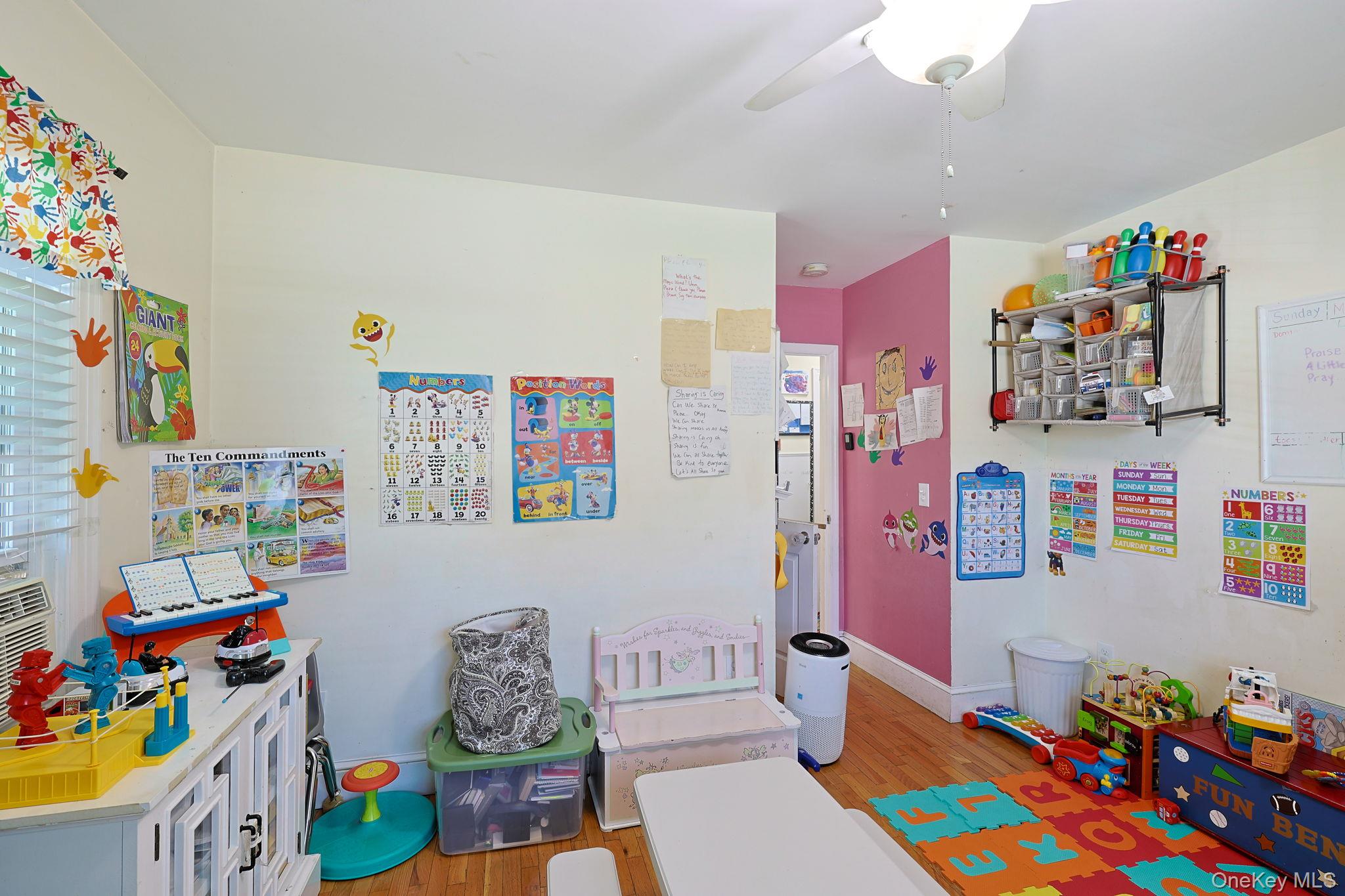 42 Streit Avenue Property Photo 9