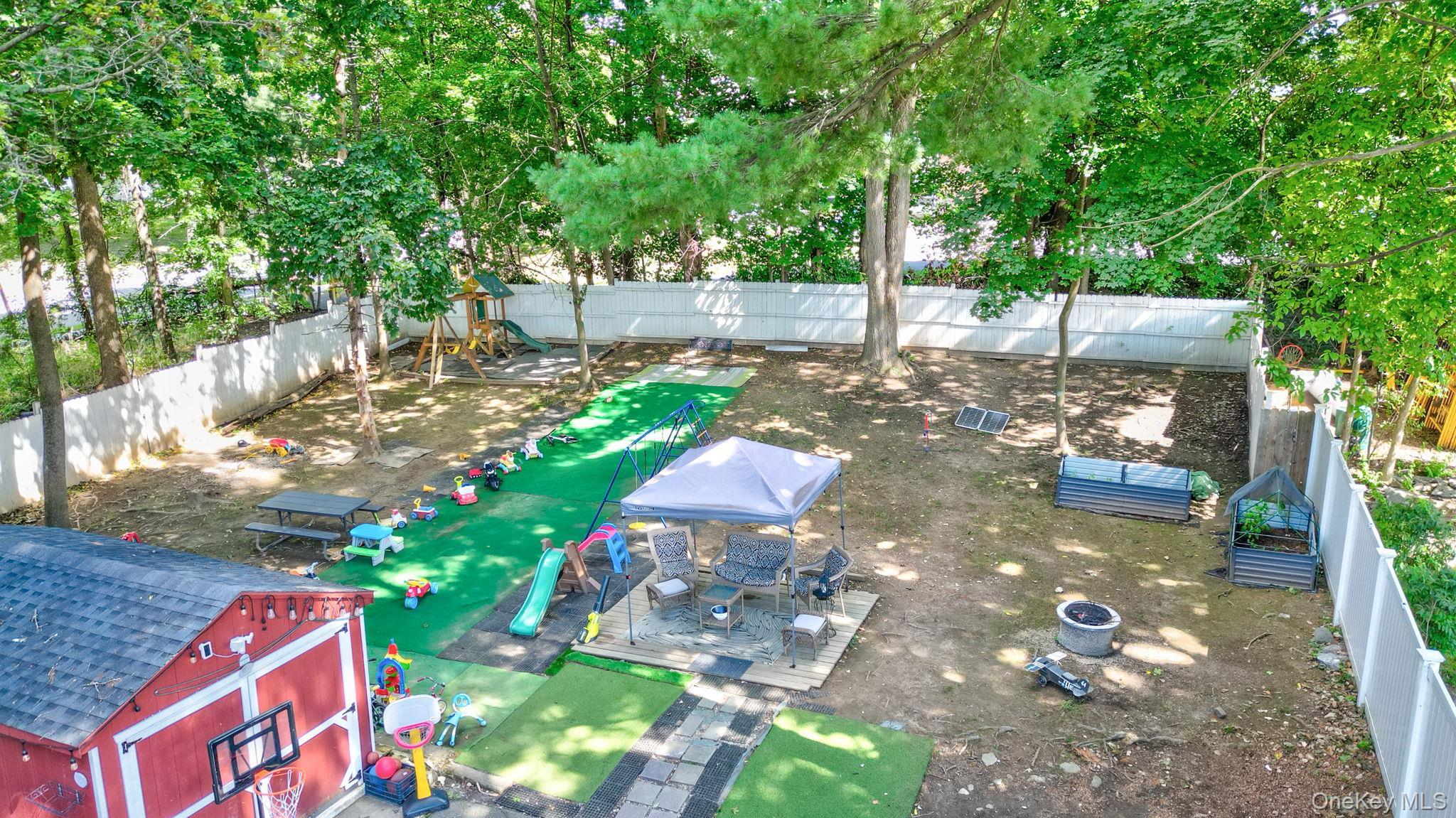42 Streit Avenue Property Photo 25