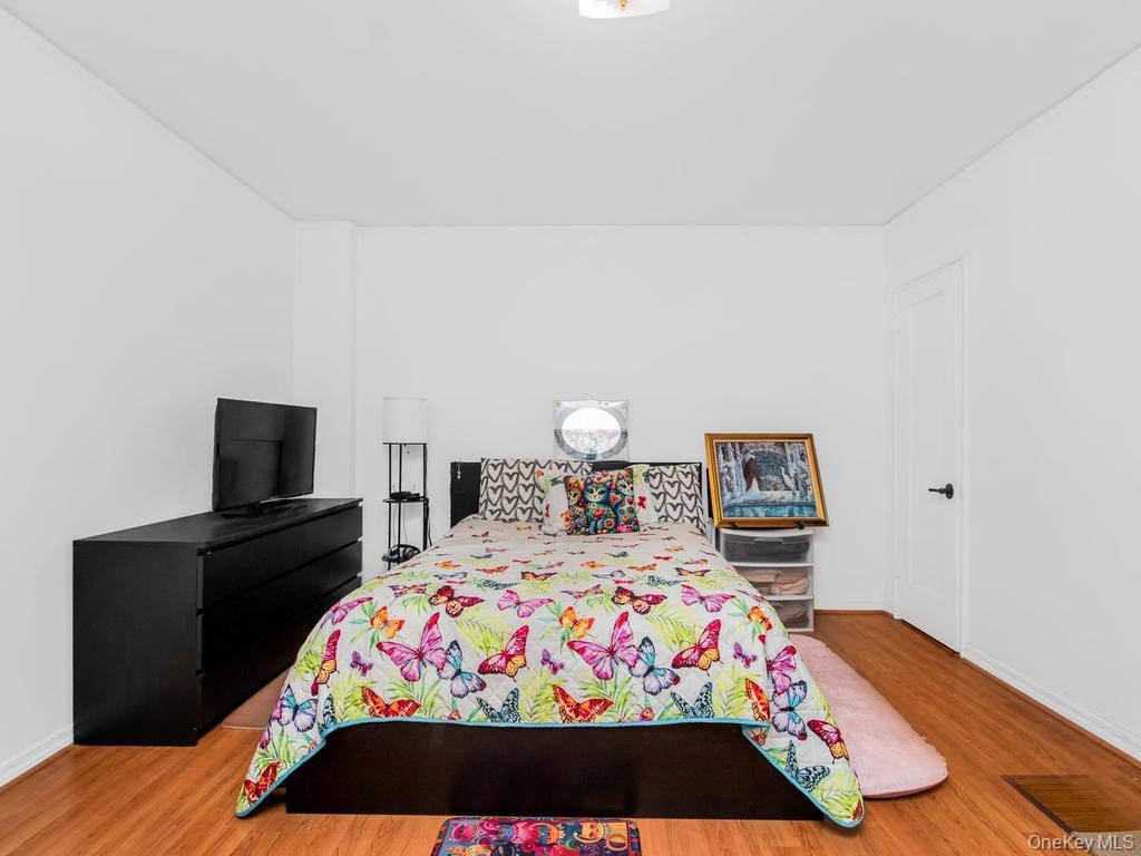 306 E Mosholu Parkway 4f Property Photo 13