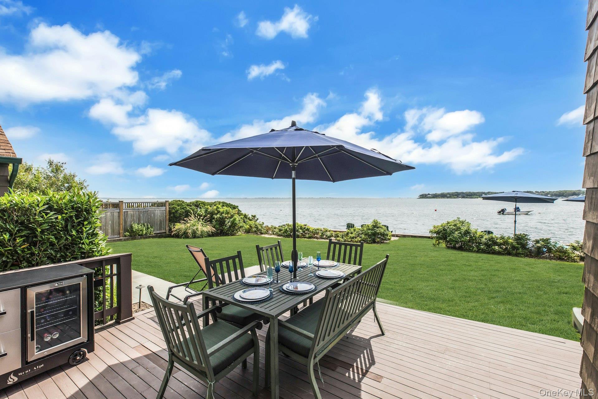 310 E Montauk Highway Property Photo 3