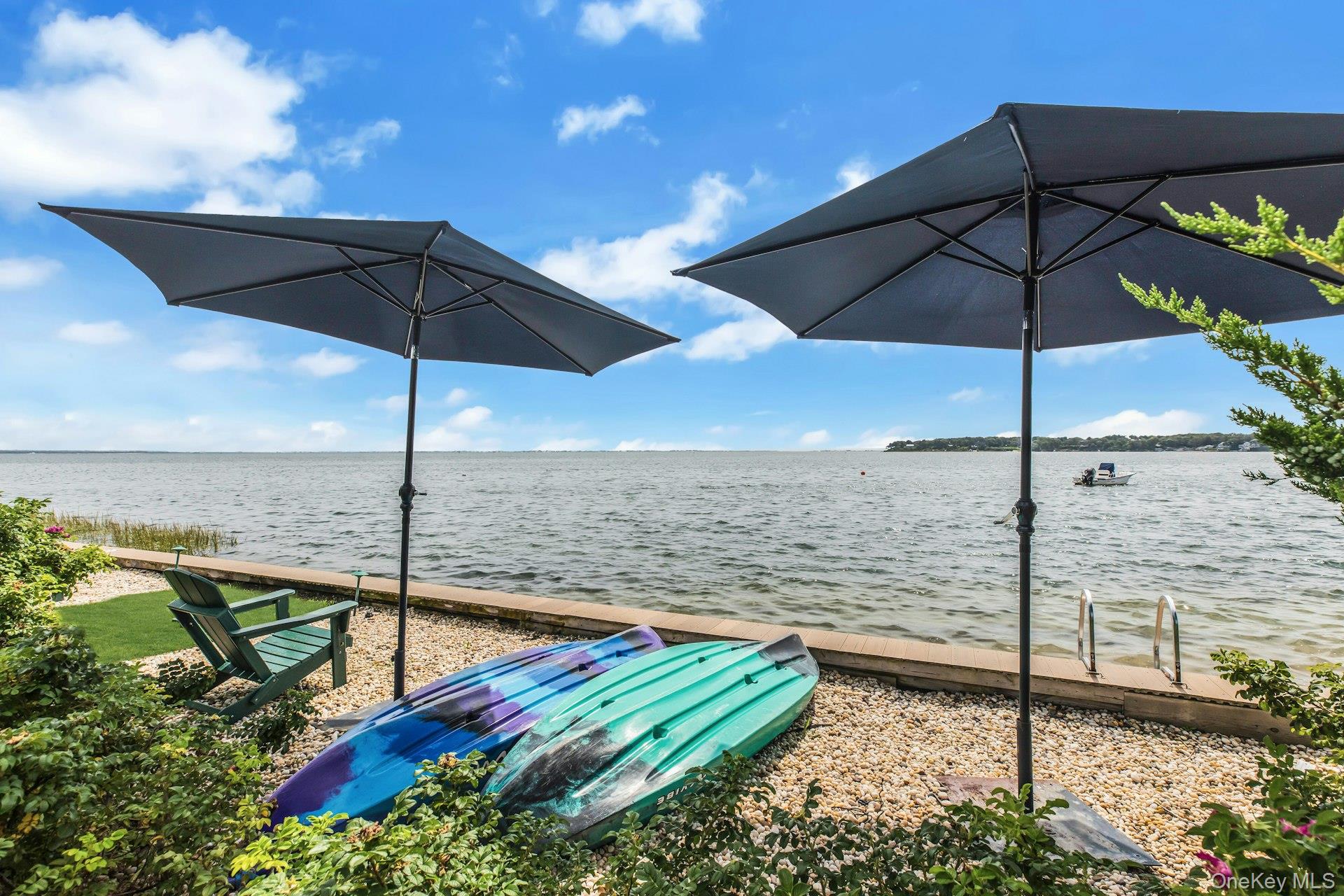 310 E Montauk Highway Property Photo 4