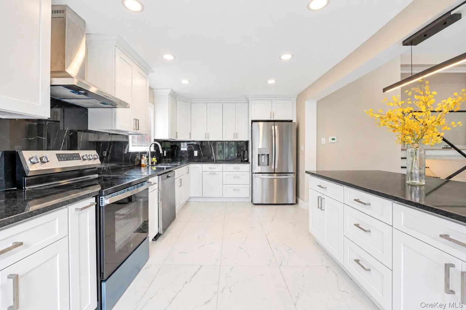 2020 Valentines Road Property Photo 8