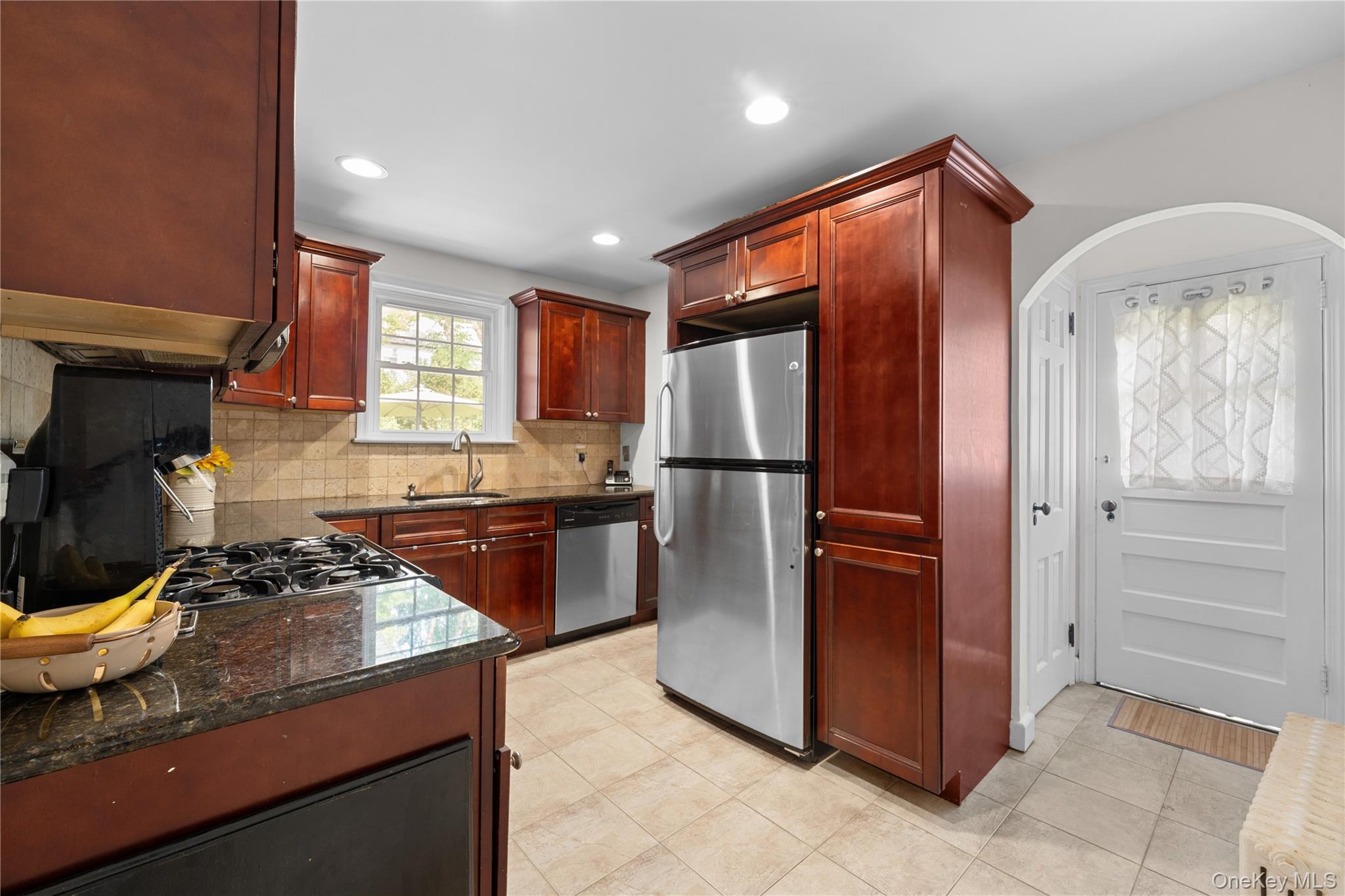 33 Ogden Avenue Property Photo 14
