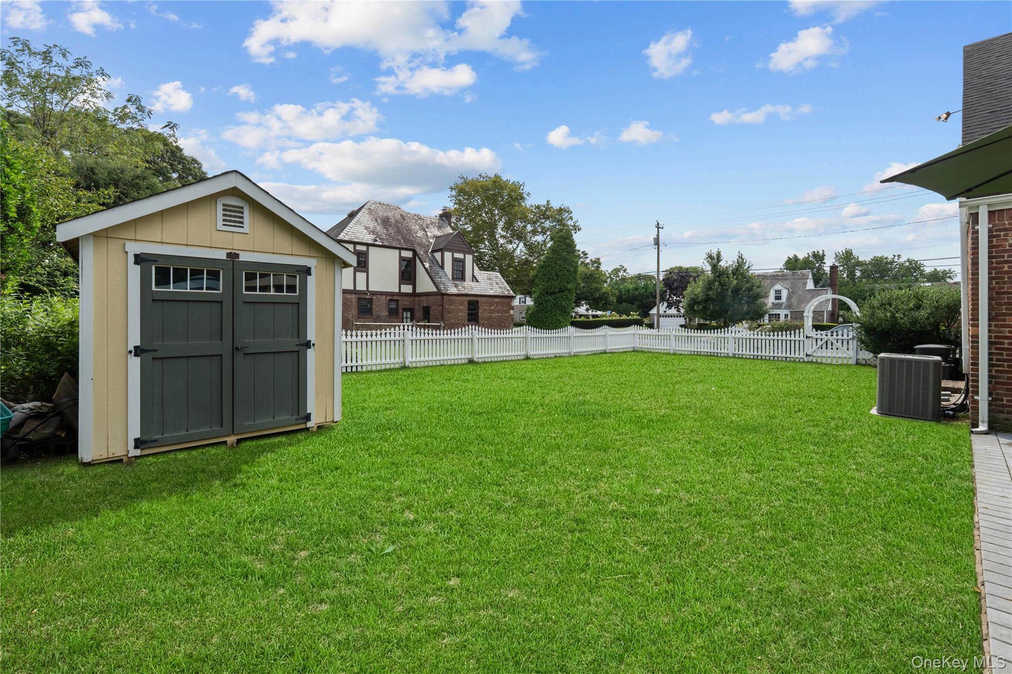 33 Ogden Avenue Property Photo 25