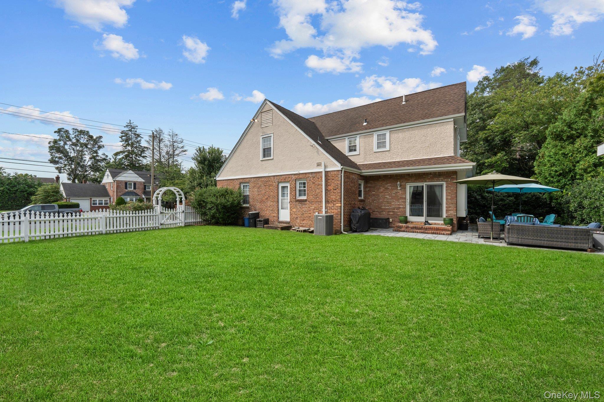 33 Ogden Avenue Property Photo 26