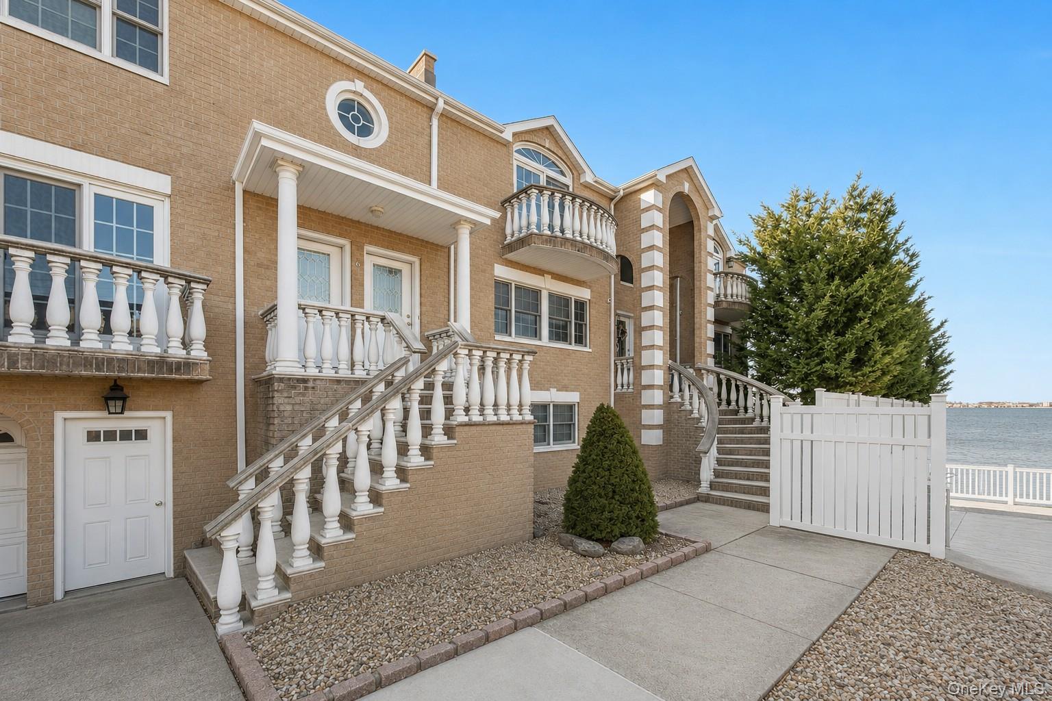 6 Pell Place 2 Property Photo 1