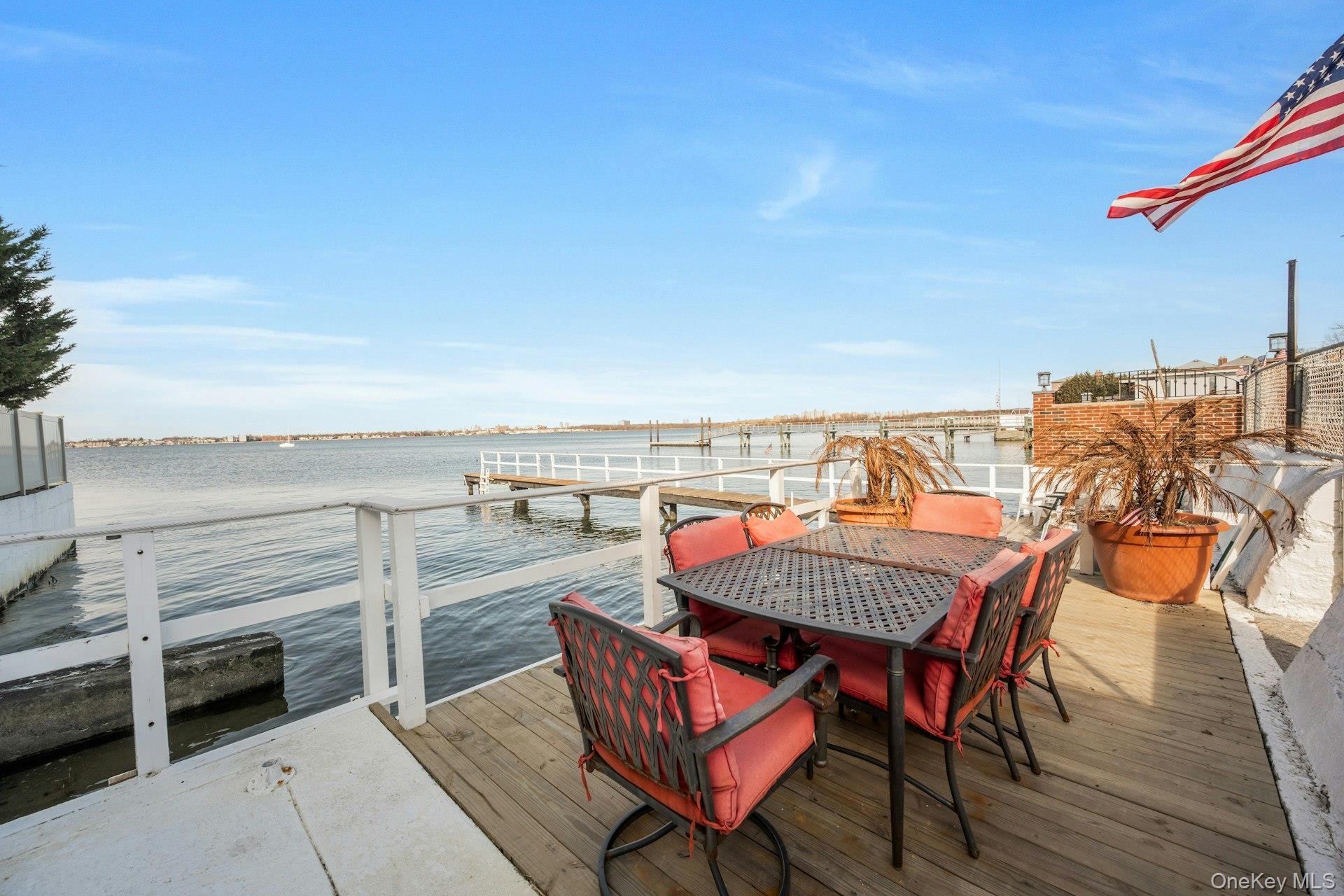 6 Pell Place 2 Property Photo 1