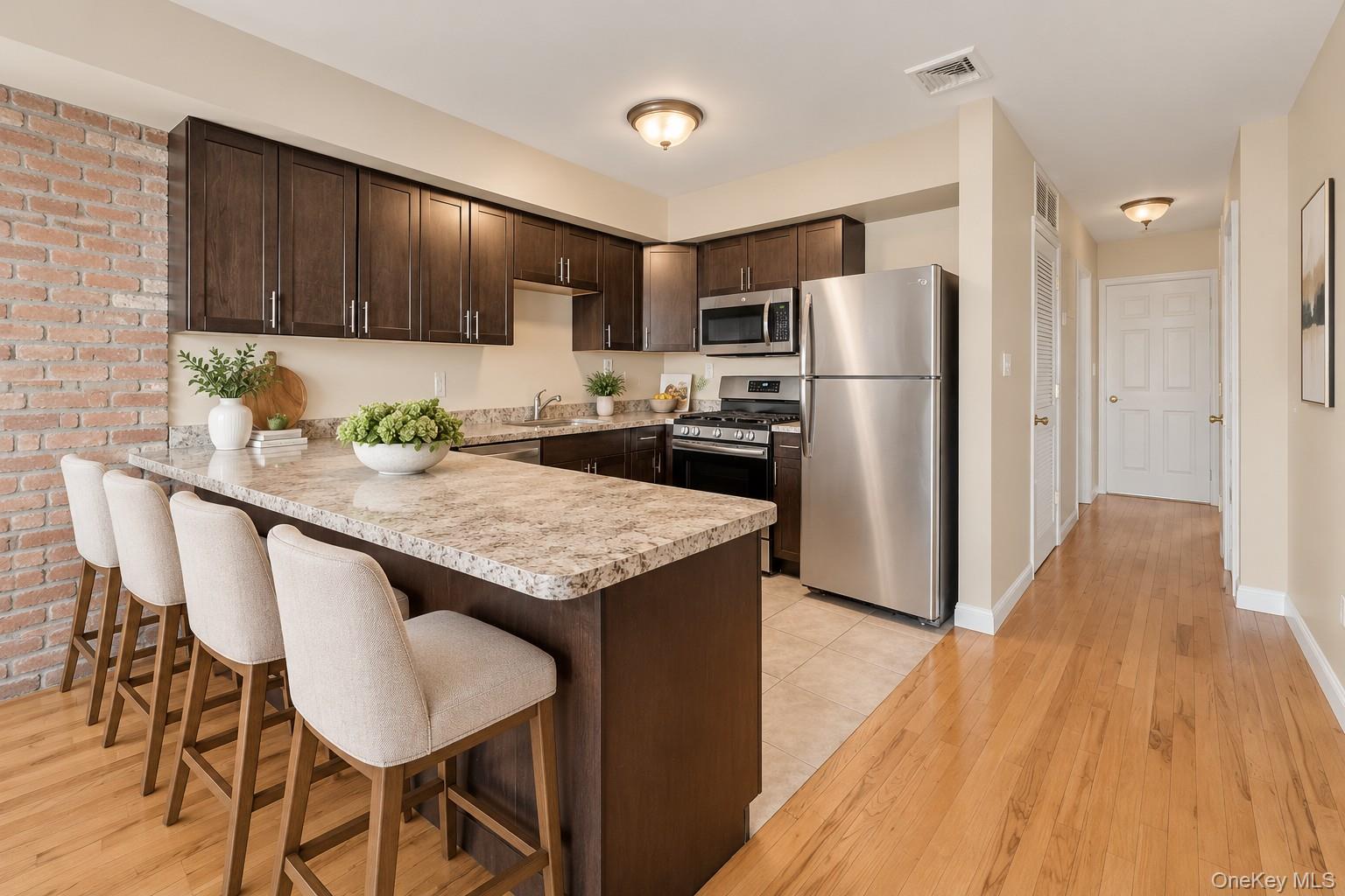 6 Pell Place 2 Property Photo 2