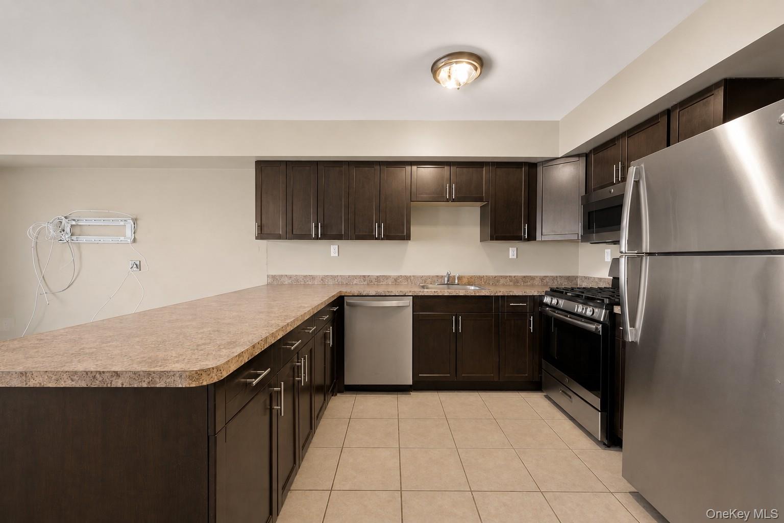 6 Pell Place 2 Property Photo 7