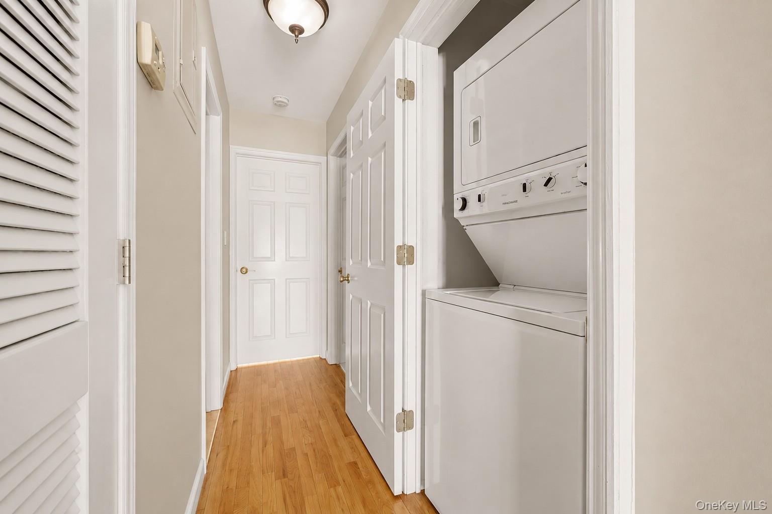 6 Pell Place 2 Property Photo 11