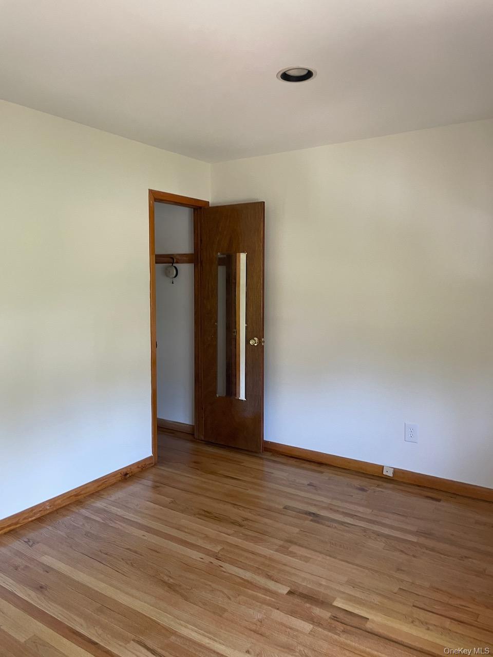 58 Marwood Road Left Side Property Photo 16