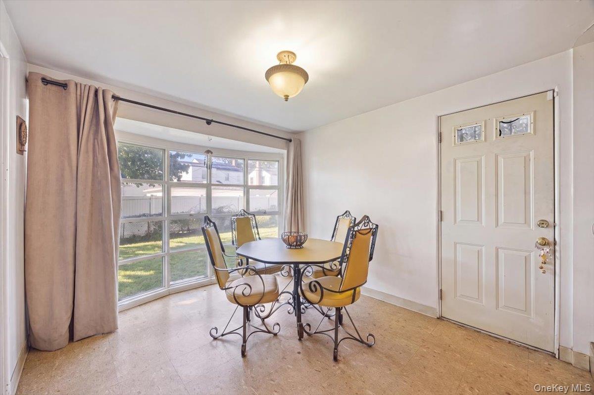132 Nassau Street Property Photo 14