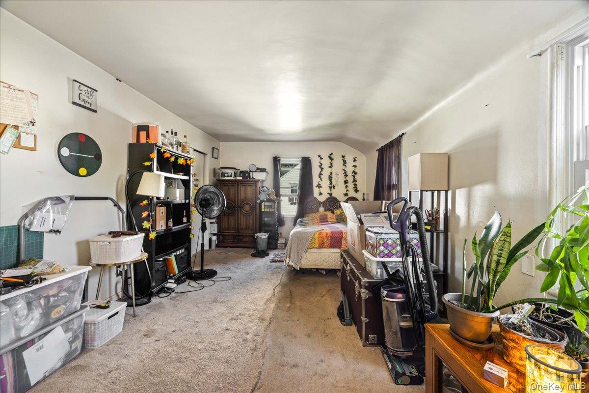 132 Nassau Street Property Photo 17