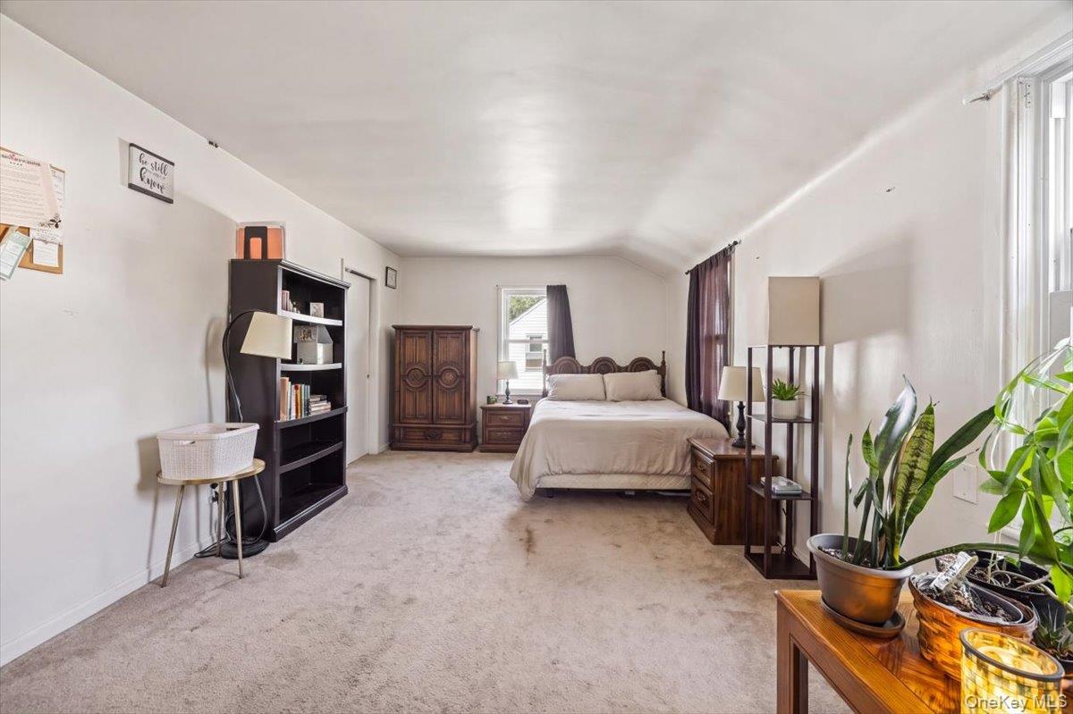132 Nassau Street Property Photo 18