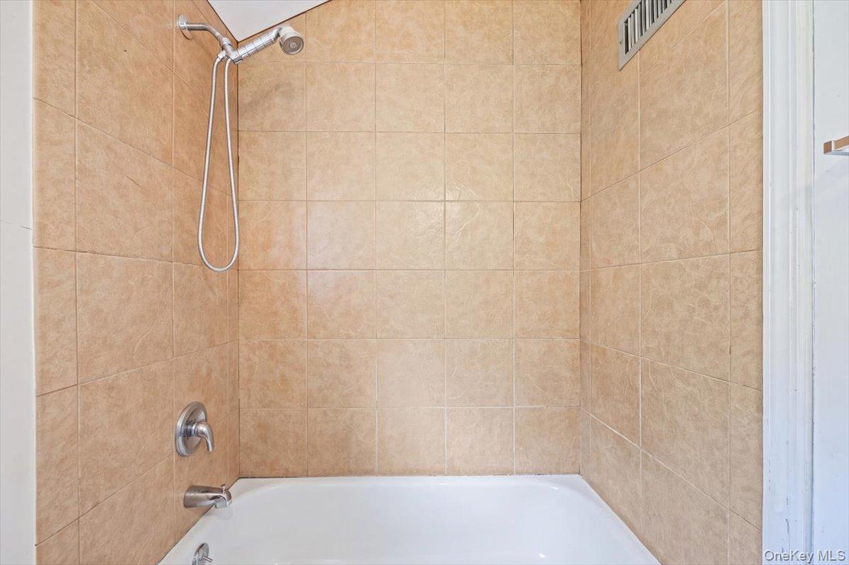 132 Nassau Street Property Photo 22