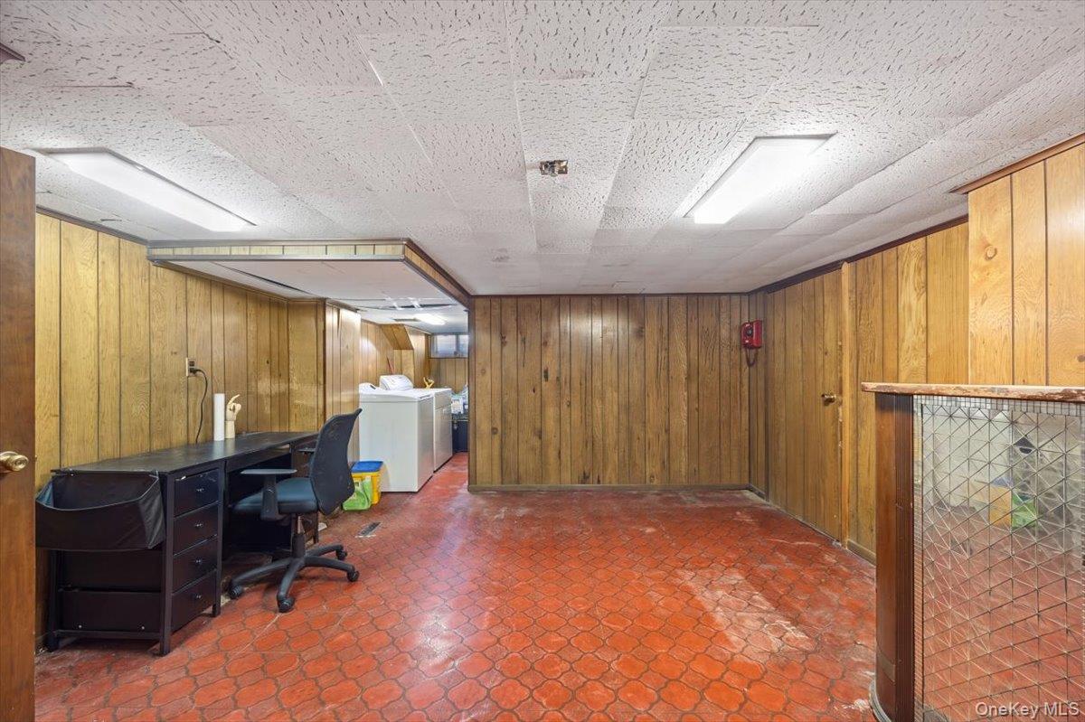 132 Nassau Street Property Photo 29