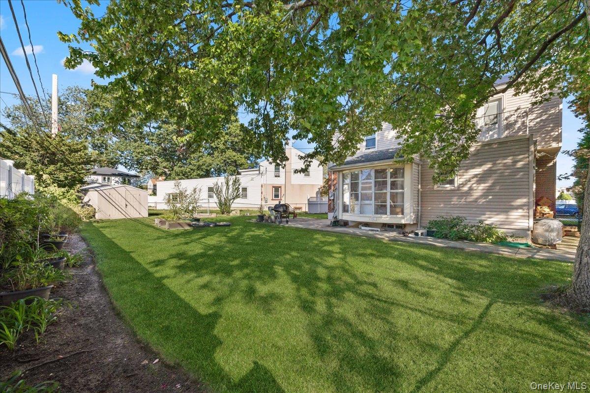 132 Nassau Street Property Photo 33