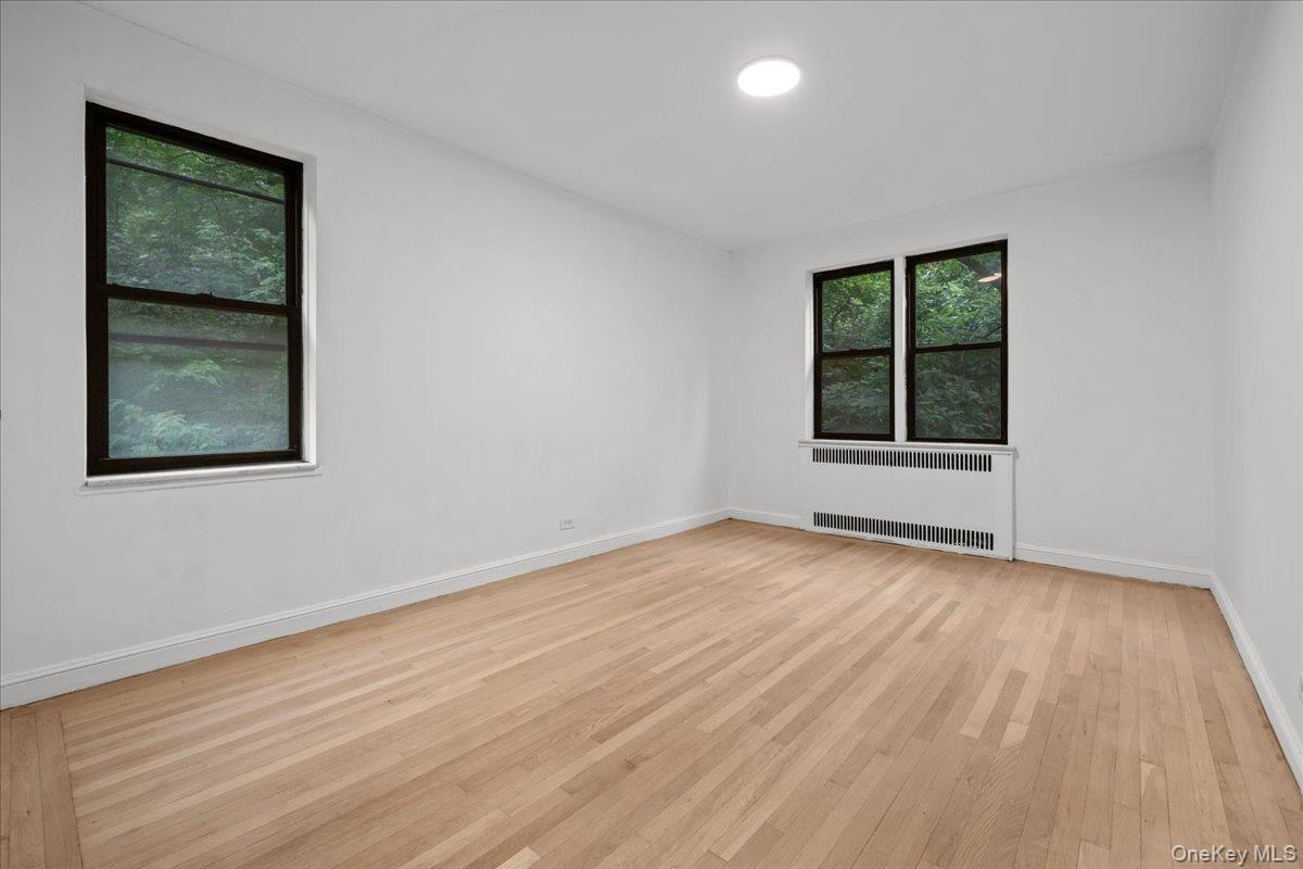 3017 Riverdale Avenue 5j Property Photo 11
