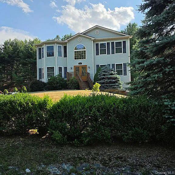 61 Lake Shore Drive Property Photo 1