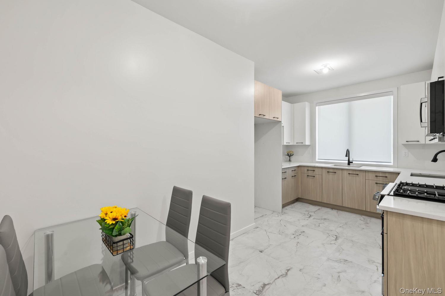 1047026 Property Photo 6