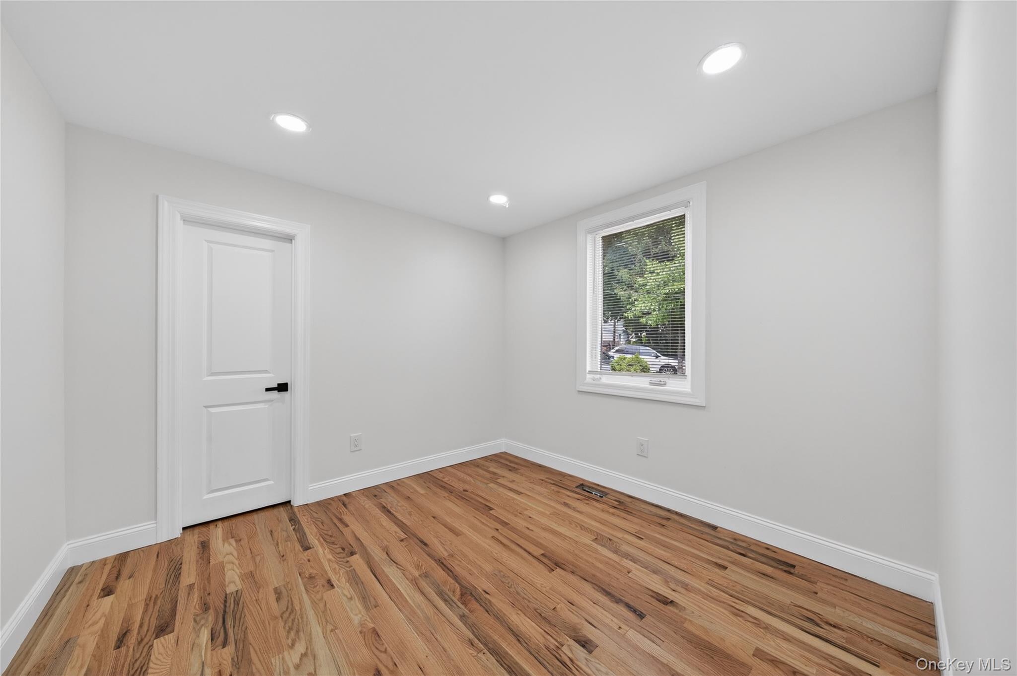15 Grand Place Property Photo 8