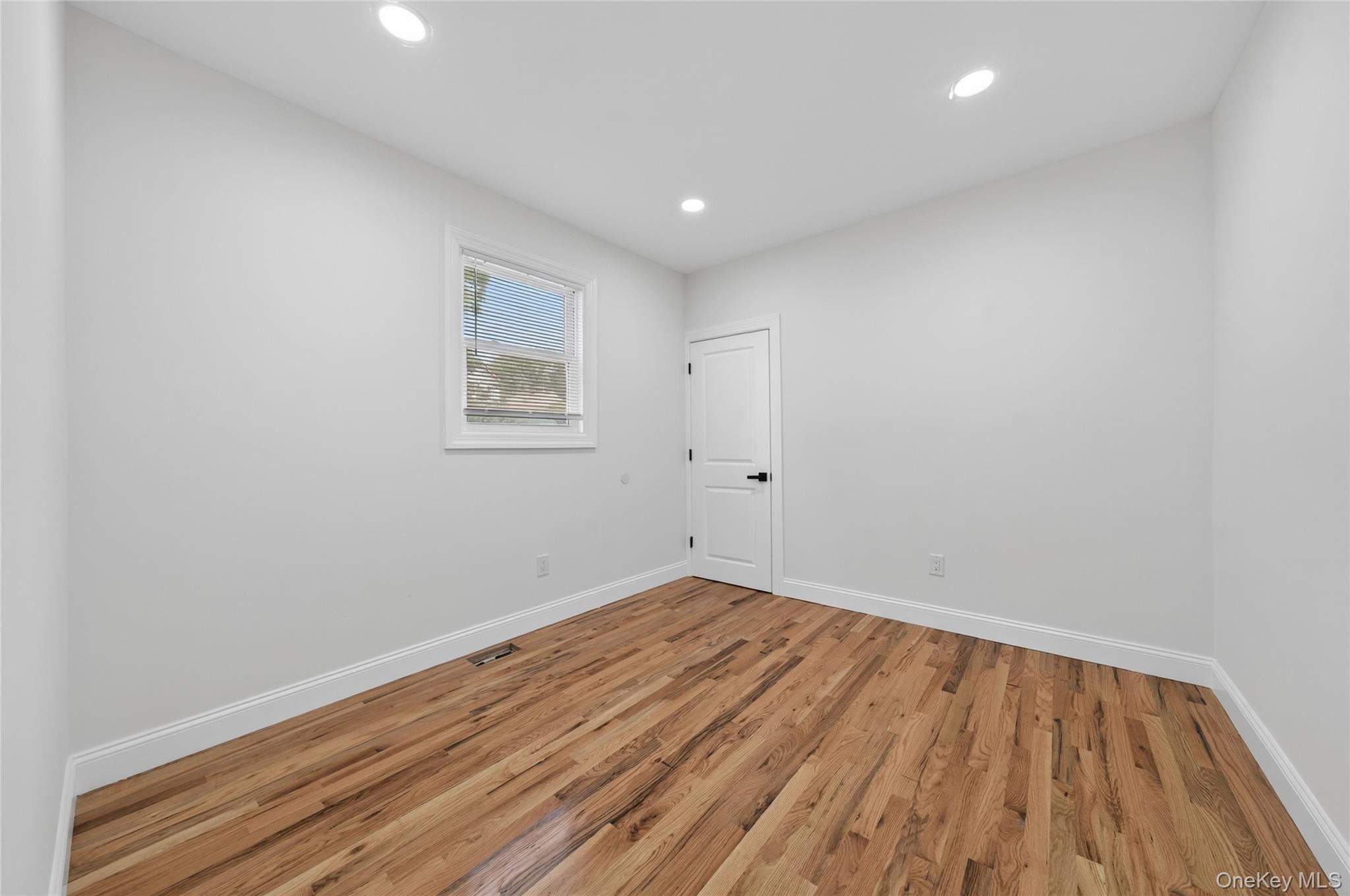 15 Grand Place Property Photo 10