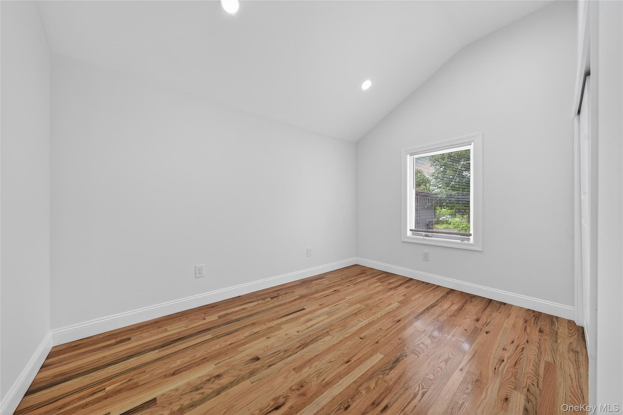 15 Grand Place Property Photo 16