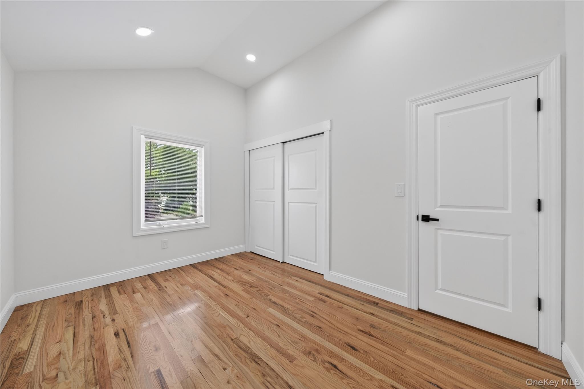 15 Grand Place Property Photo 17