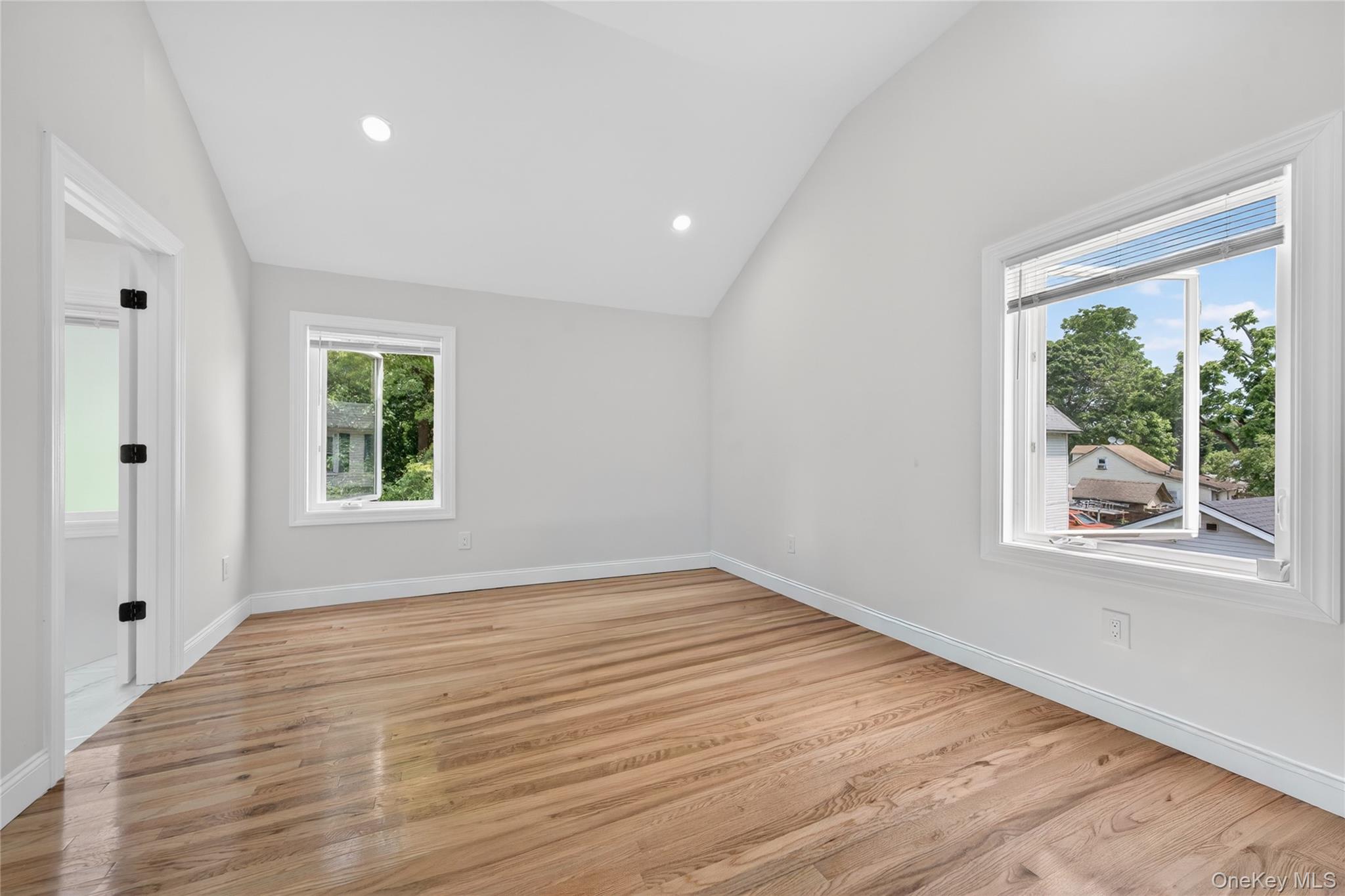 15 Grand Place Property Photo 22