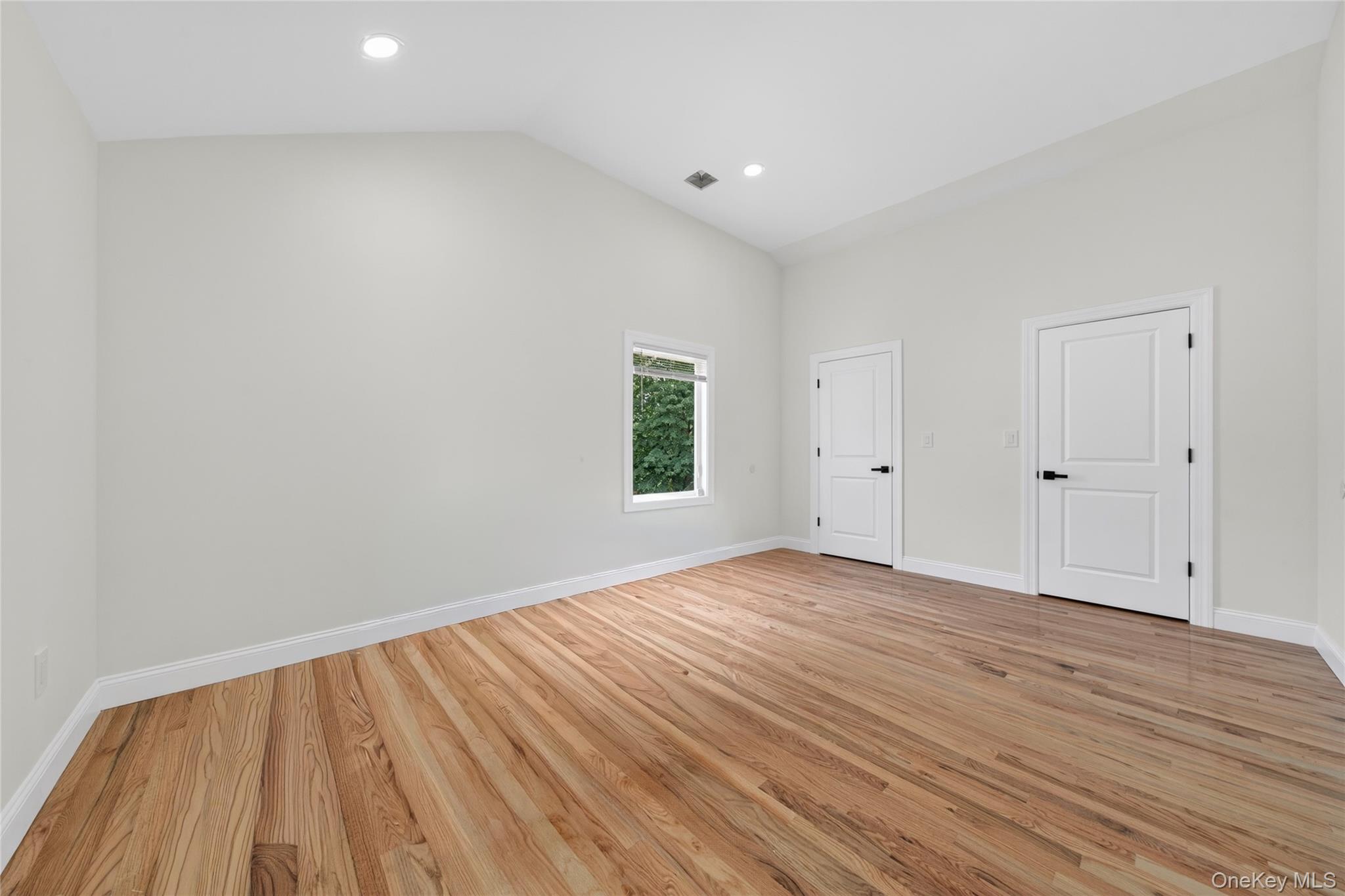 15 Grand Place Property Photo 23