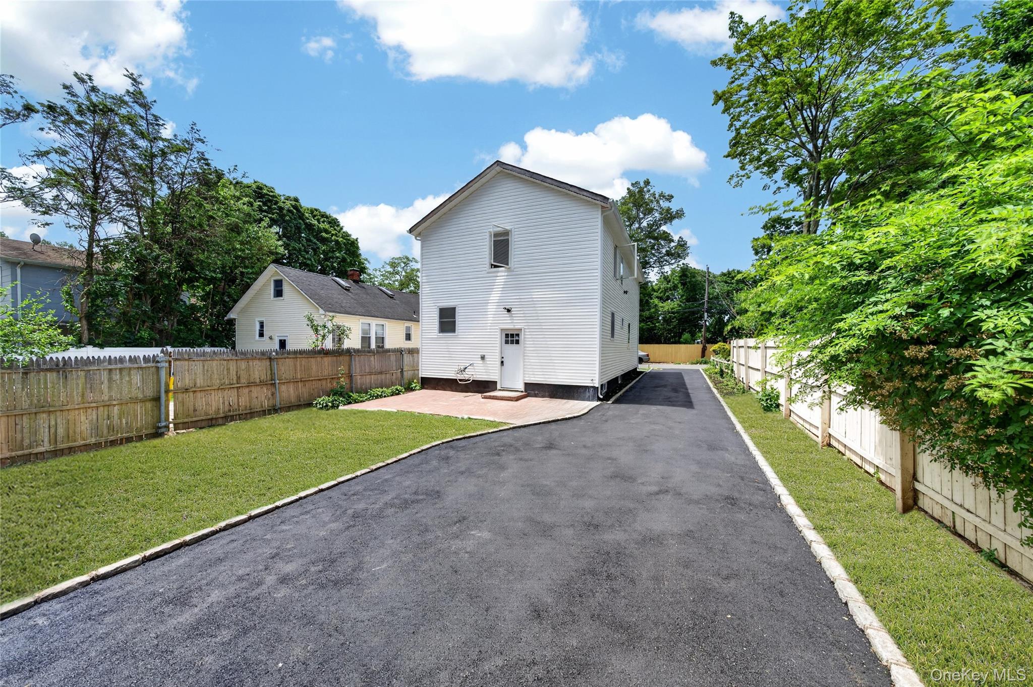 15 Grand Place Property Photo 30