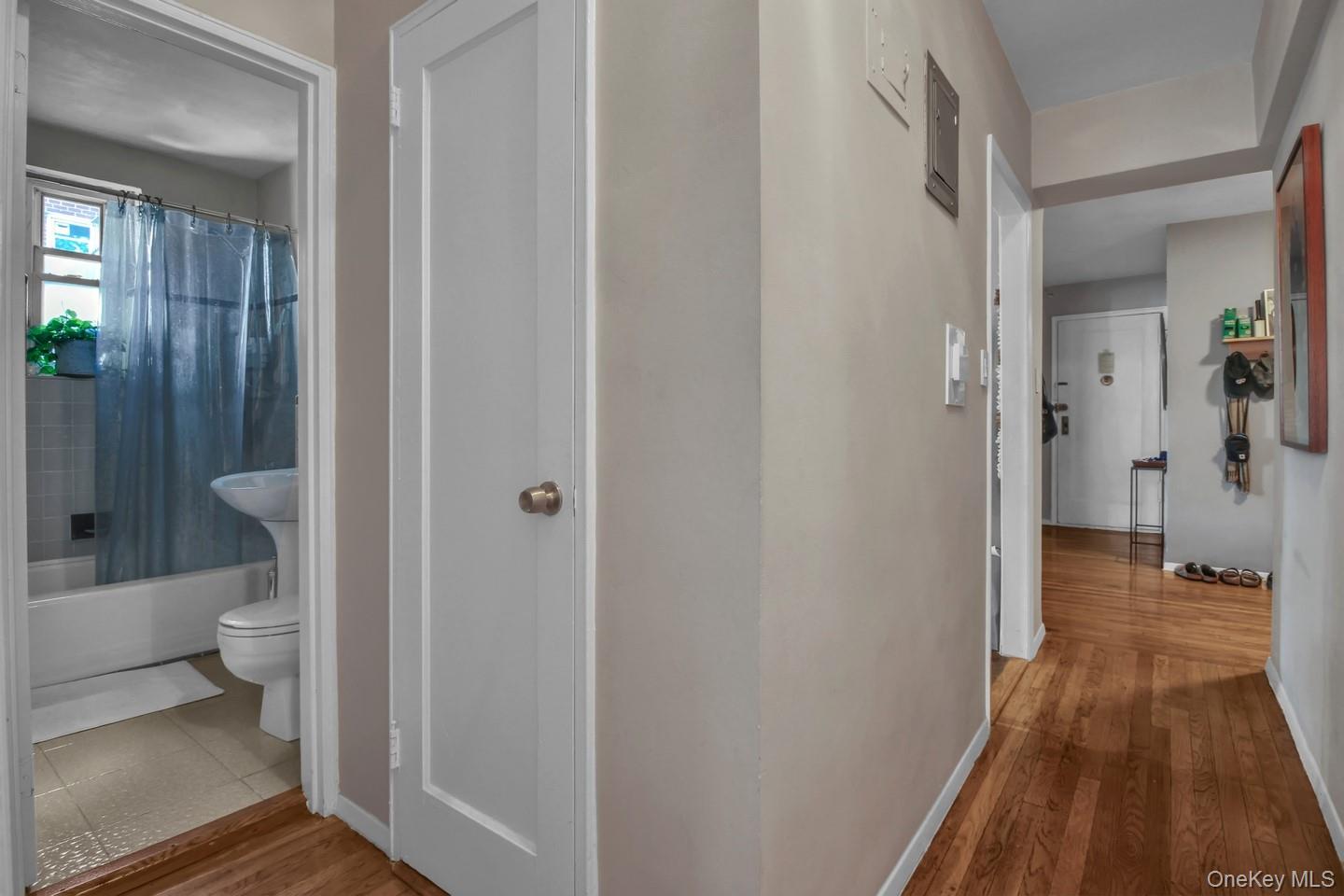 35-40 75th Street 5b Property Photo 9