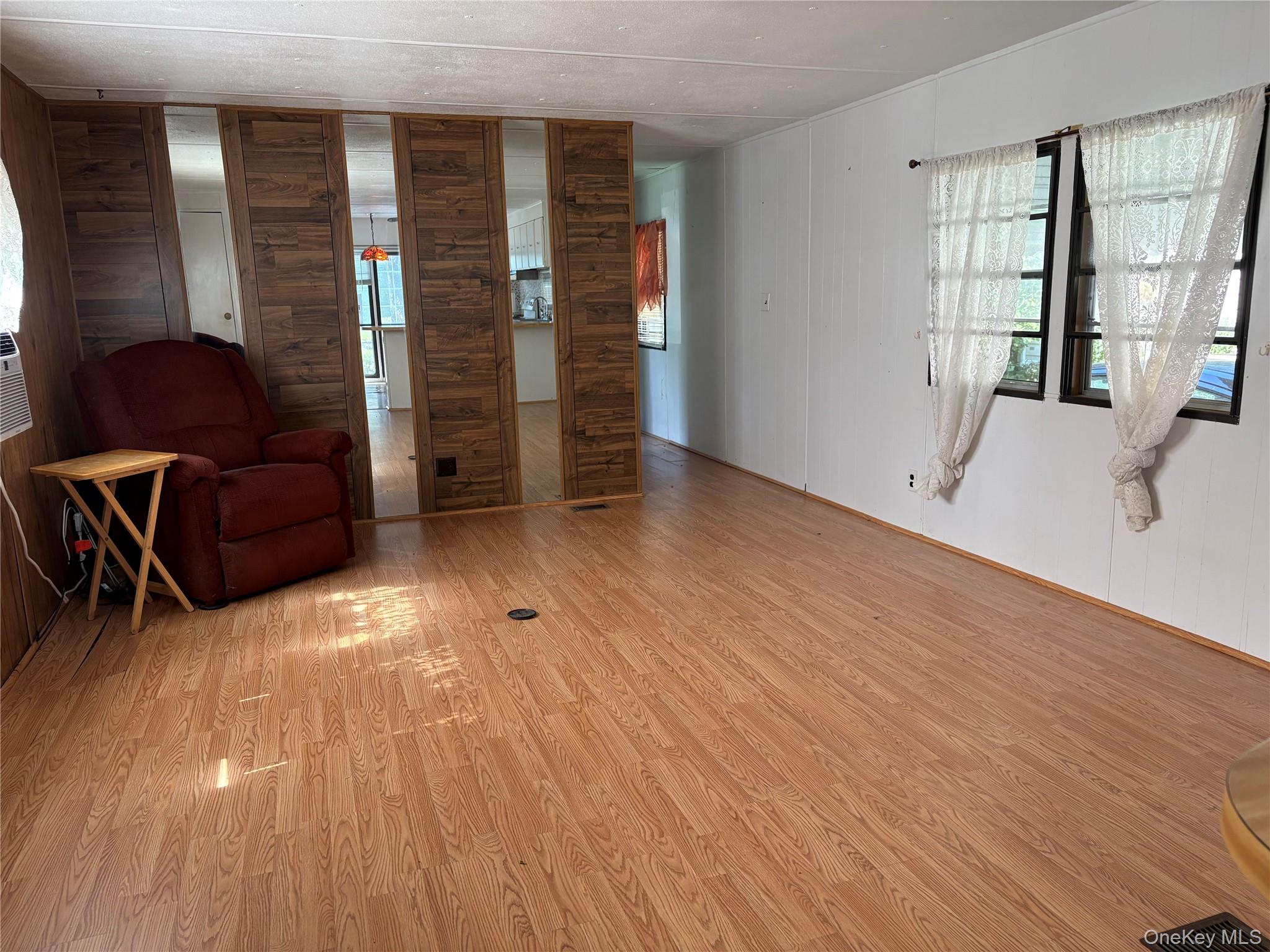 525/p4 Riverleigh Property Photo 4