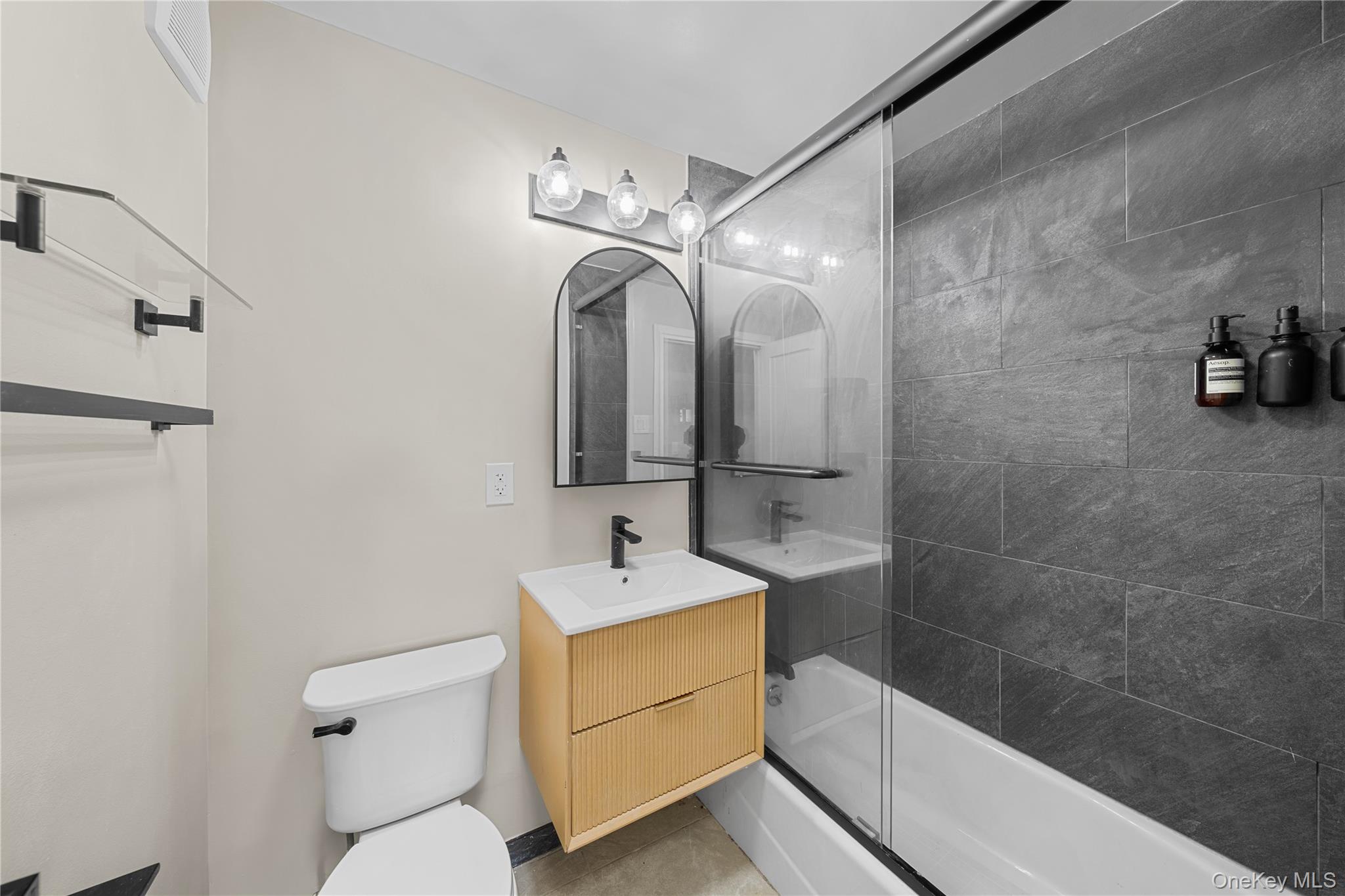 3 Sadore Lane 6x Property Photo 11